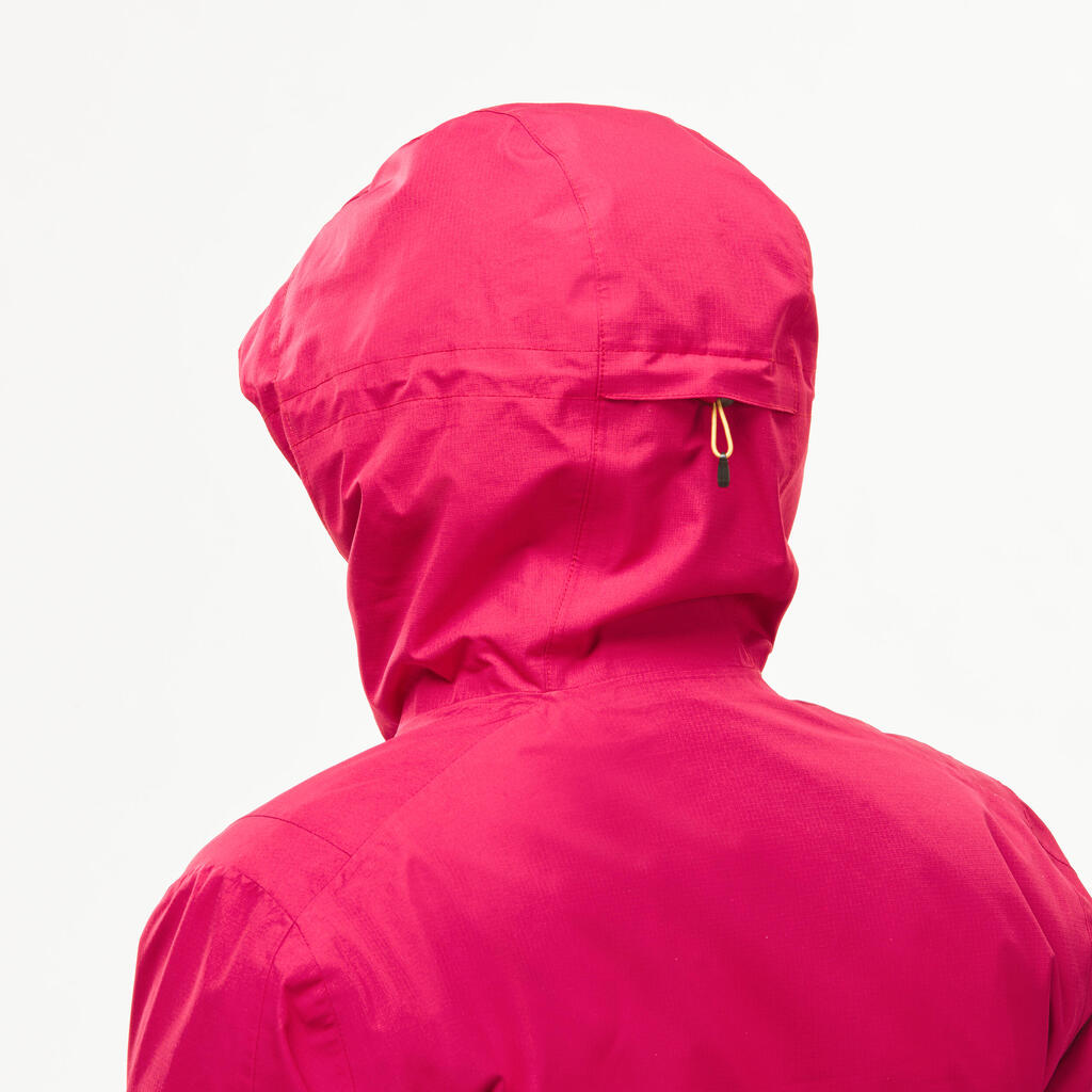 Sieviešu ūdensnecaurlaidīga pārgājienu jaka “Travel 500”, komf. līdz -8 °C, melna