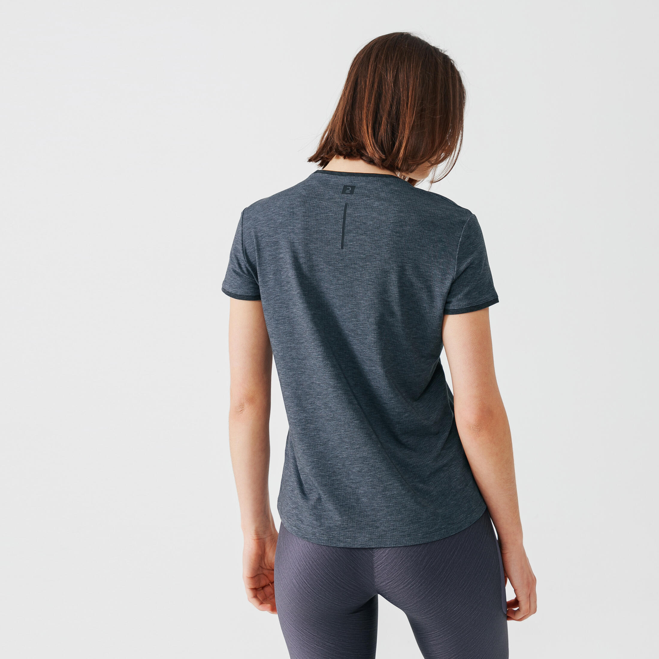 Soft and breathable women's running T-shirt - dark grey 4/10