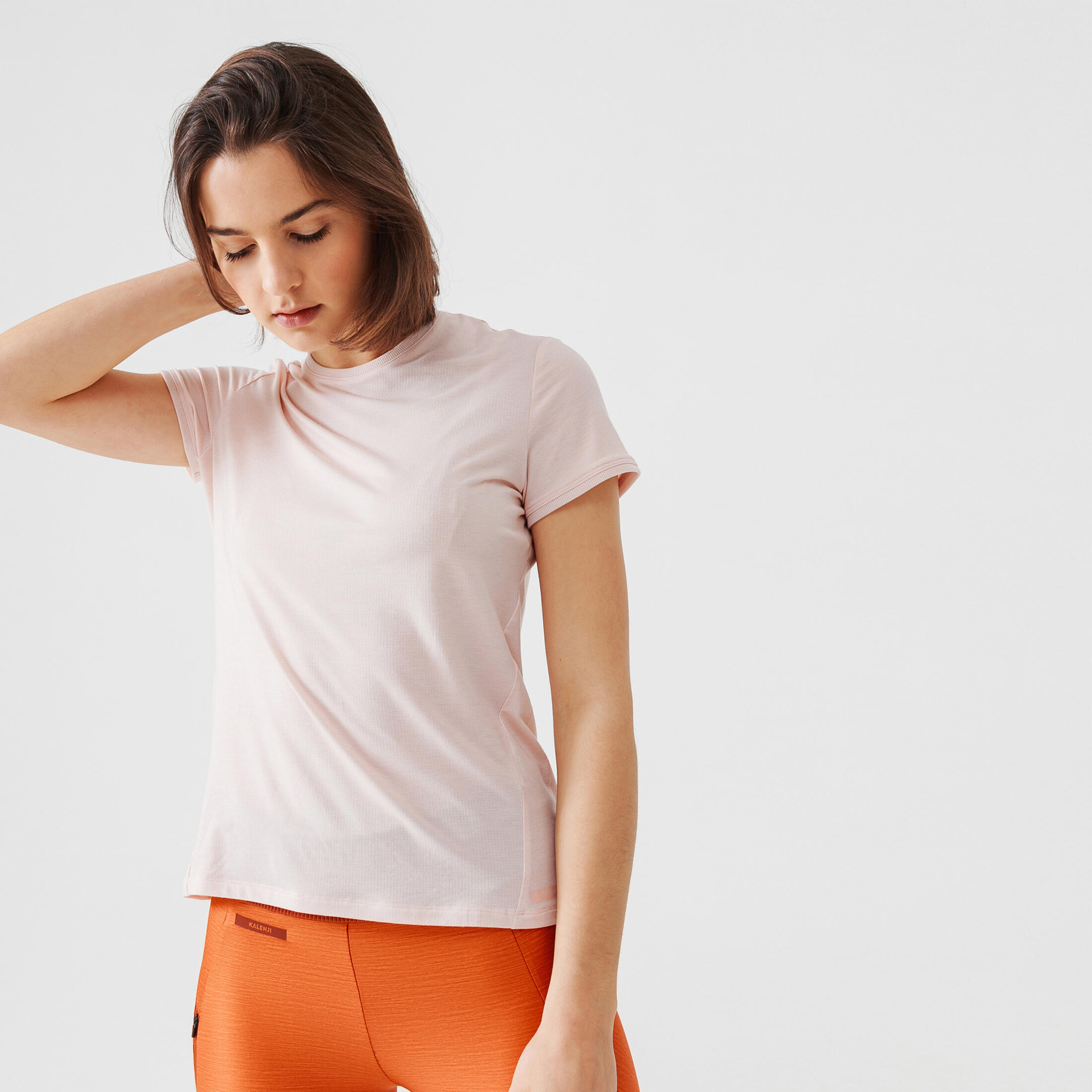 Soft and breathable women's running T-shirt - pink 1/8