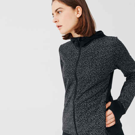 Moteriškas šiltas bėgimo džemperis „Run Warm“, juodas su šviesą atspindinčiais motyvais
