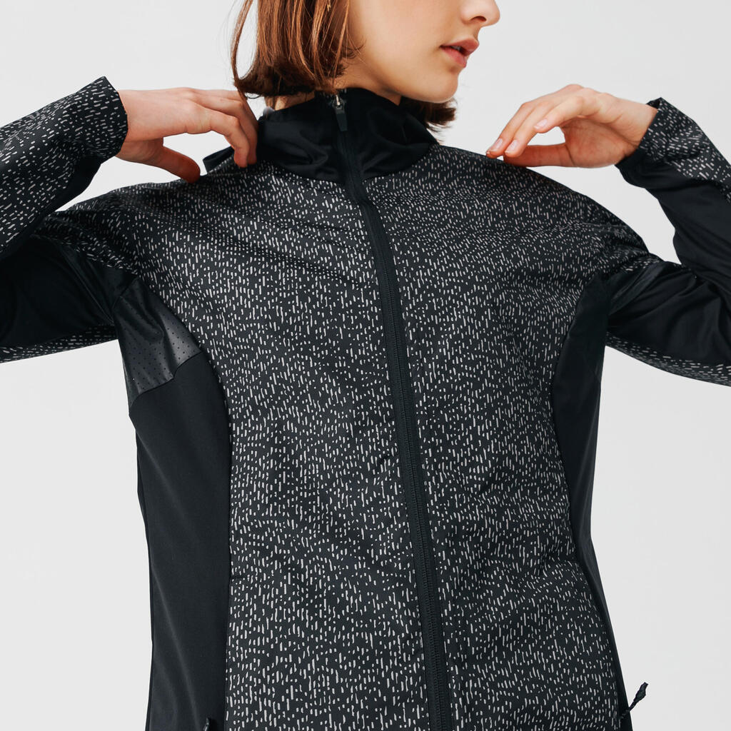 Laufjacke Damen mit Kapuze reflektierend - Rain Night schwarz 