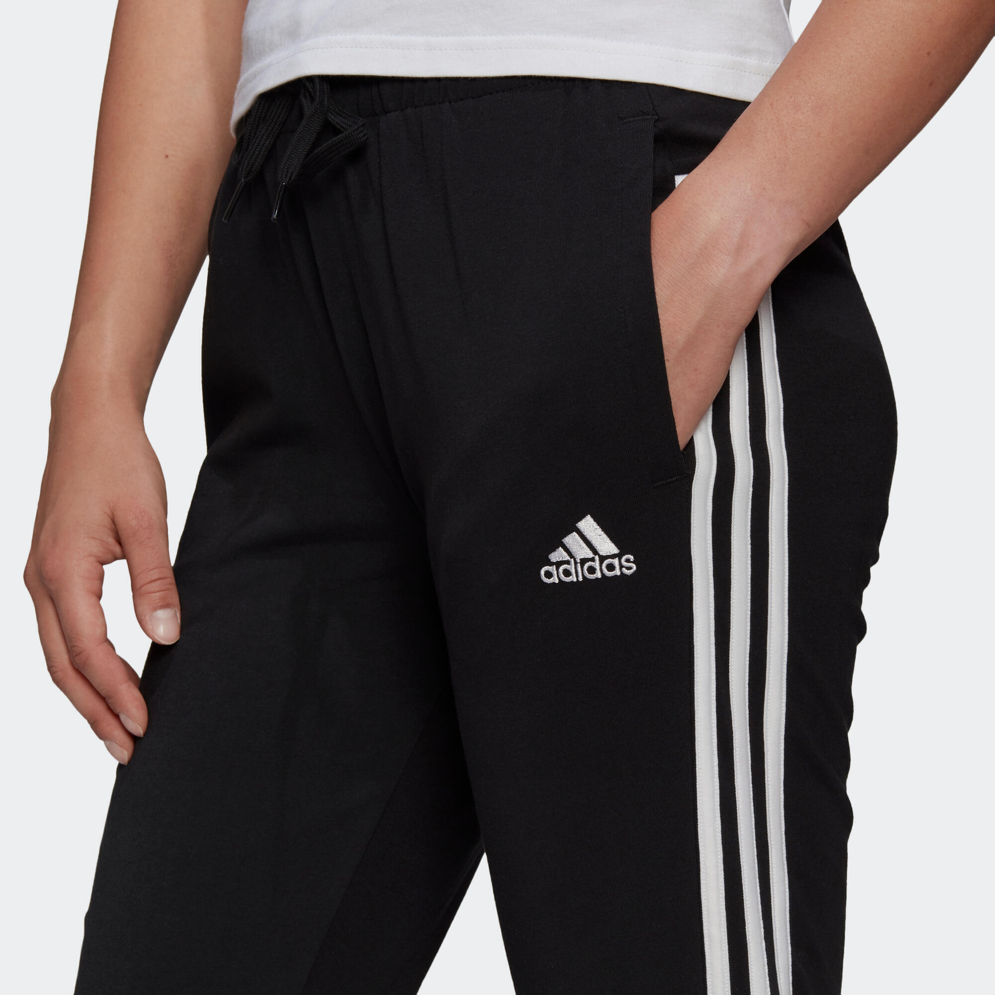 Pantalon jogging fitness femme coton majoritaire ajuste 3 Stripes noir ADIDAS Decathlon
