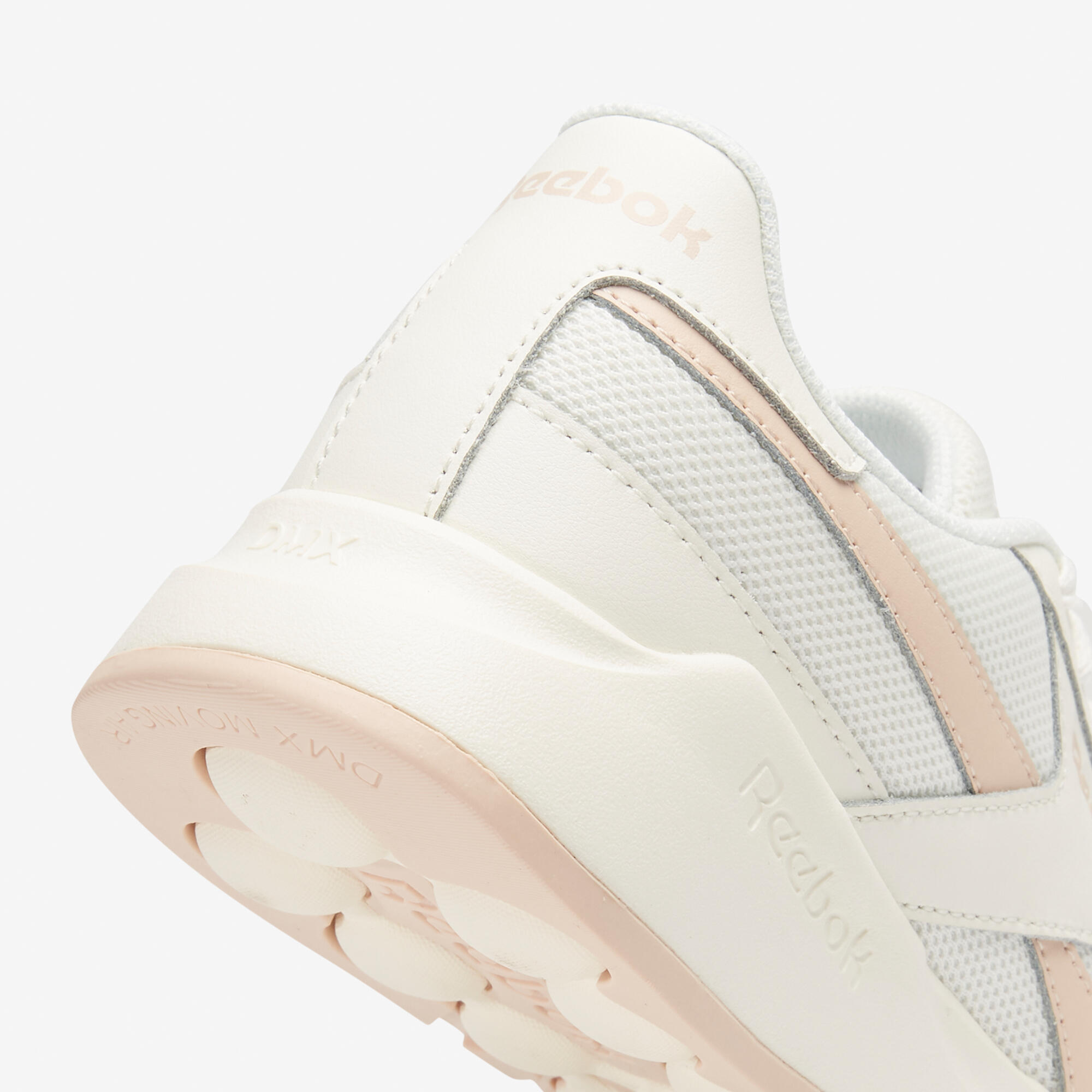 Reebok Classic DMX Urban Walking Shoes - White/Beige 6/7