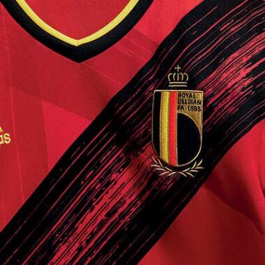 Les 10 plus beaux maillots 2020-2021