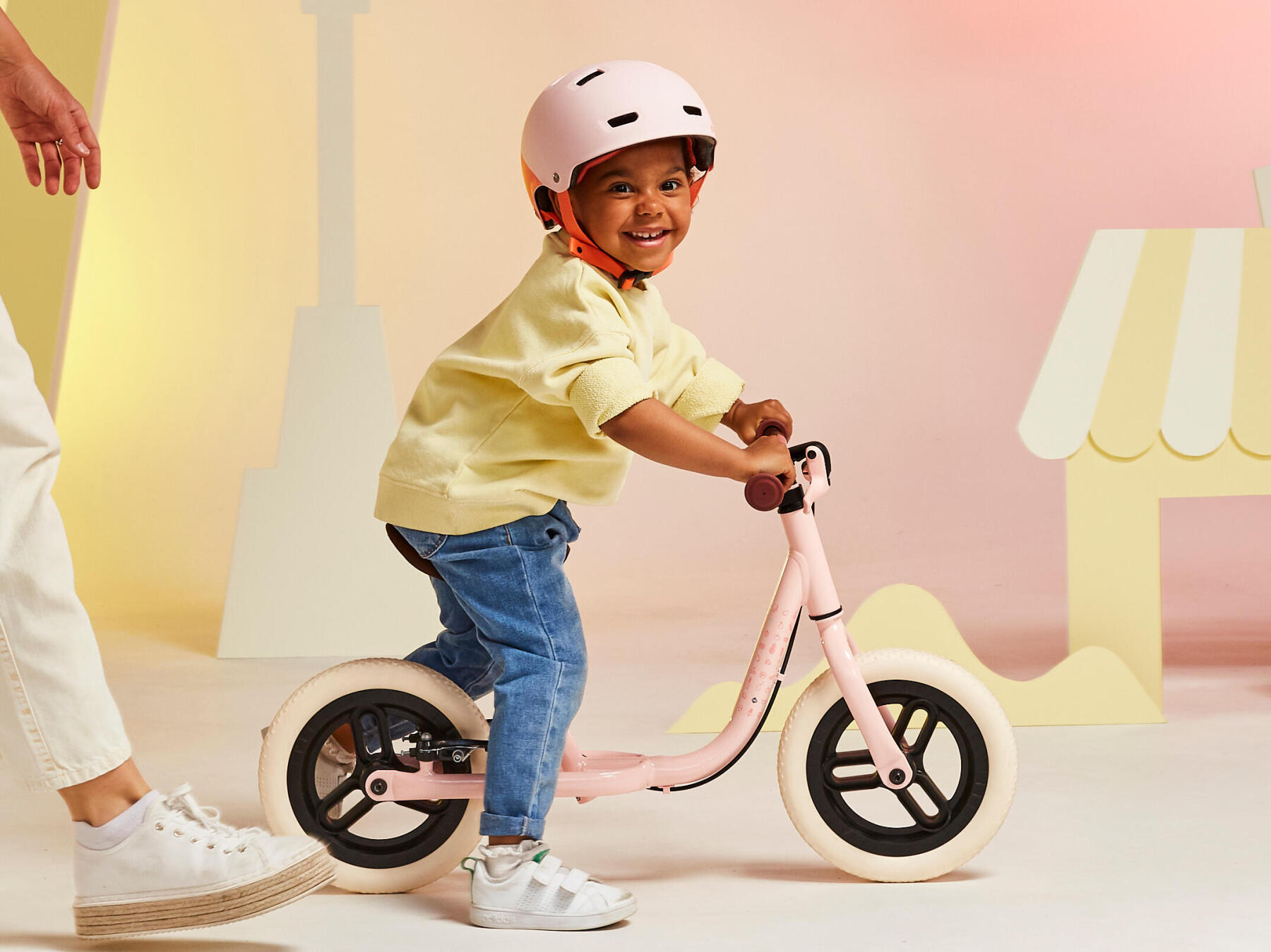 Enfant 2 ans draisienne trottinette porteur ou tricycle