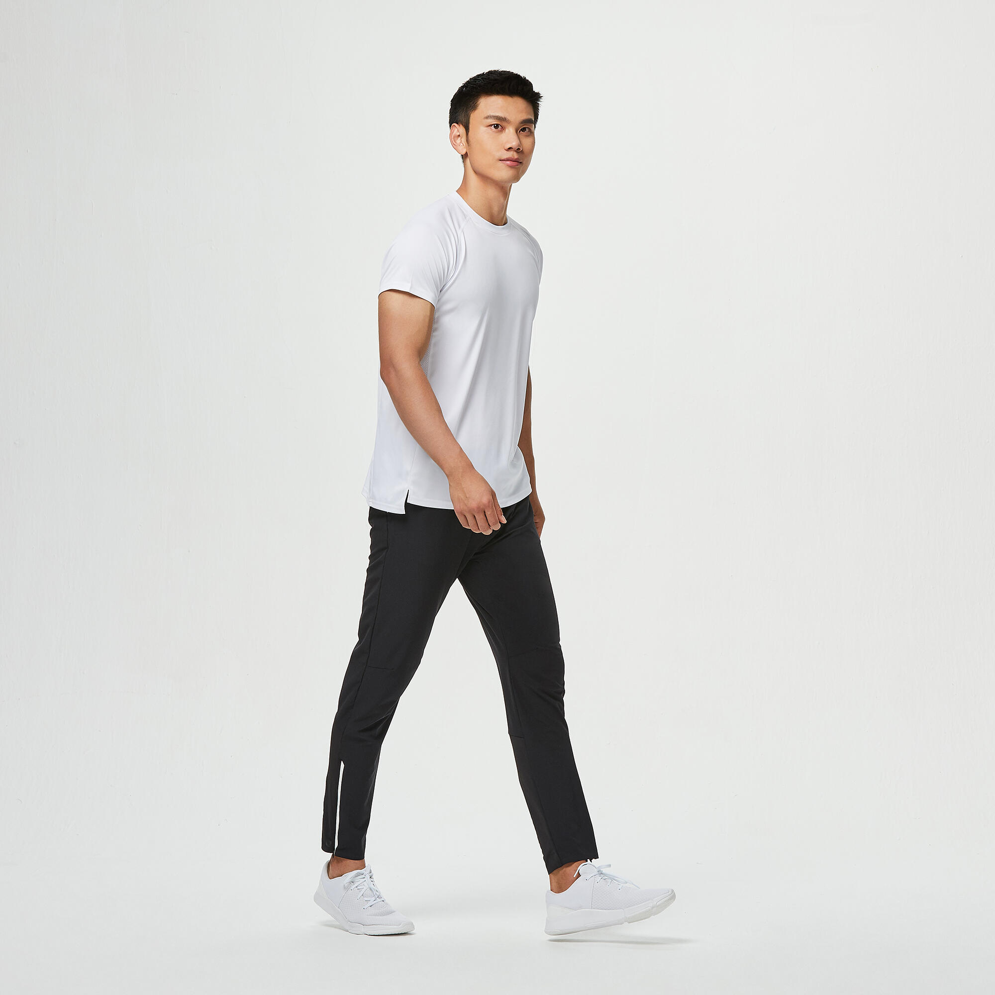 Men Gym Trackpant Joggers, Quick Dry, Stretchable, Zip Ankle Detailing - Black