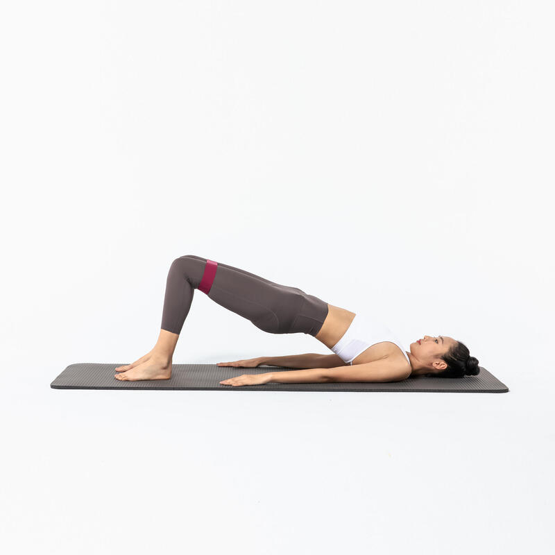 Setu Bandha Sarvangasana – pozycja budowania mostu w jodze