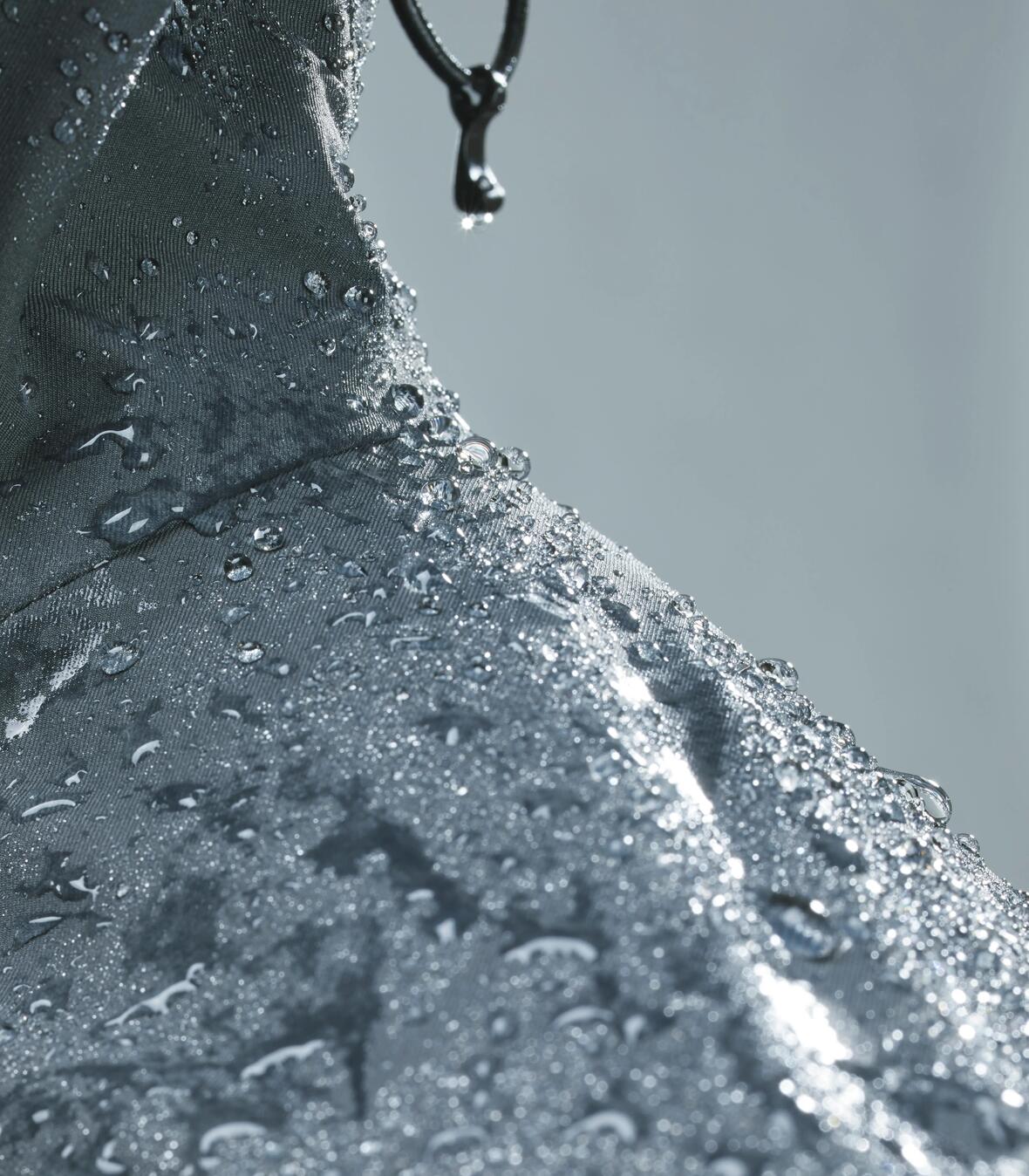 waterproofness of a hiking jacket 