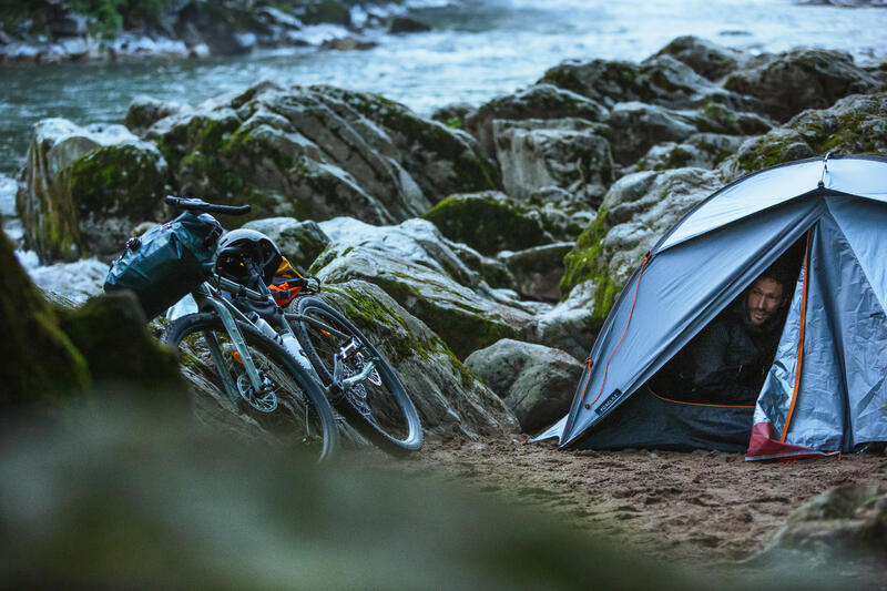 Jaki namiot na rower wybrać? Namioty do turystyki rowerowej