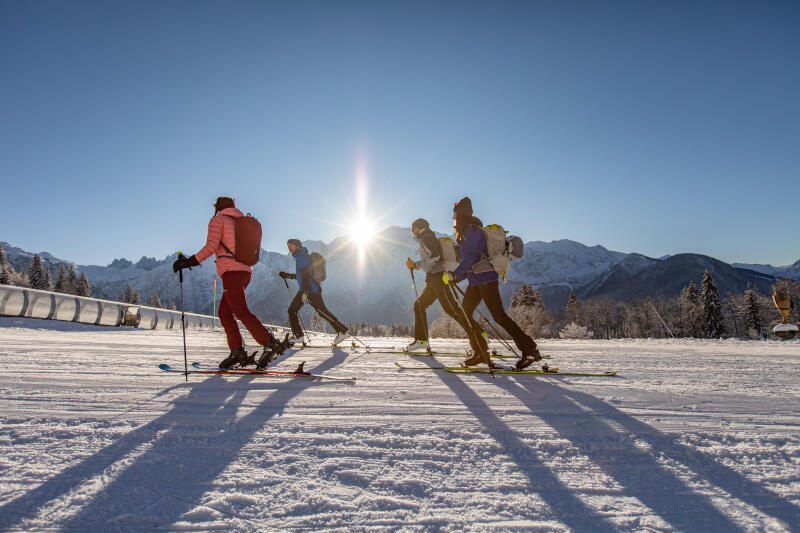 Zestaw narty skiturowe Wedze RT 500 + wiązania Tour Light + foki