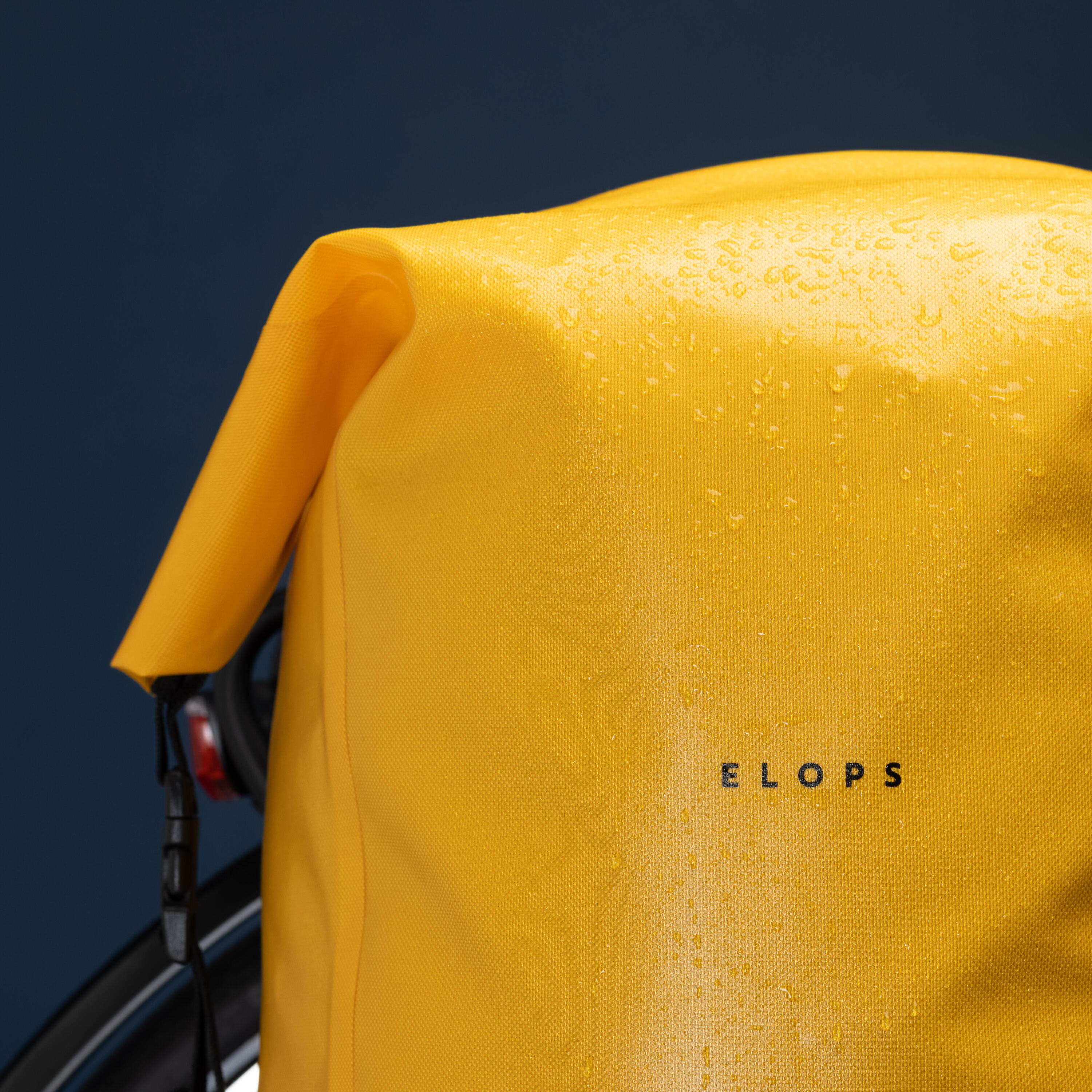 27L Waterproof Bike Bag 900 - Yellow 3/10