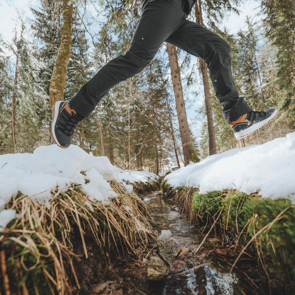 Sieviešu ūdensnecaurlaidīga ziemas pārgājienu jaka “SH500”, -10°C