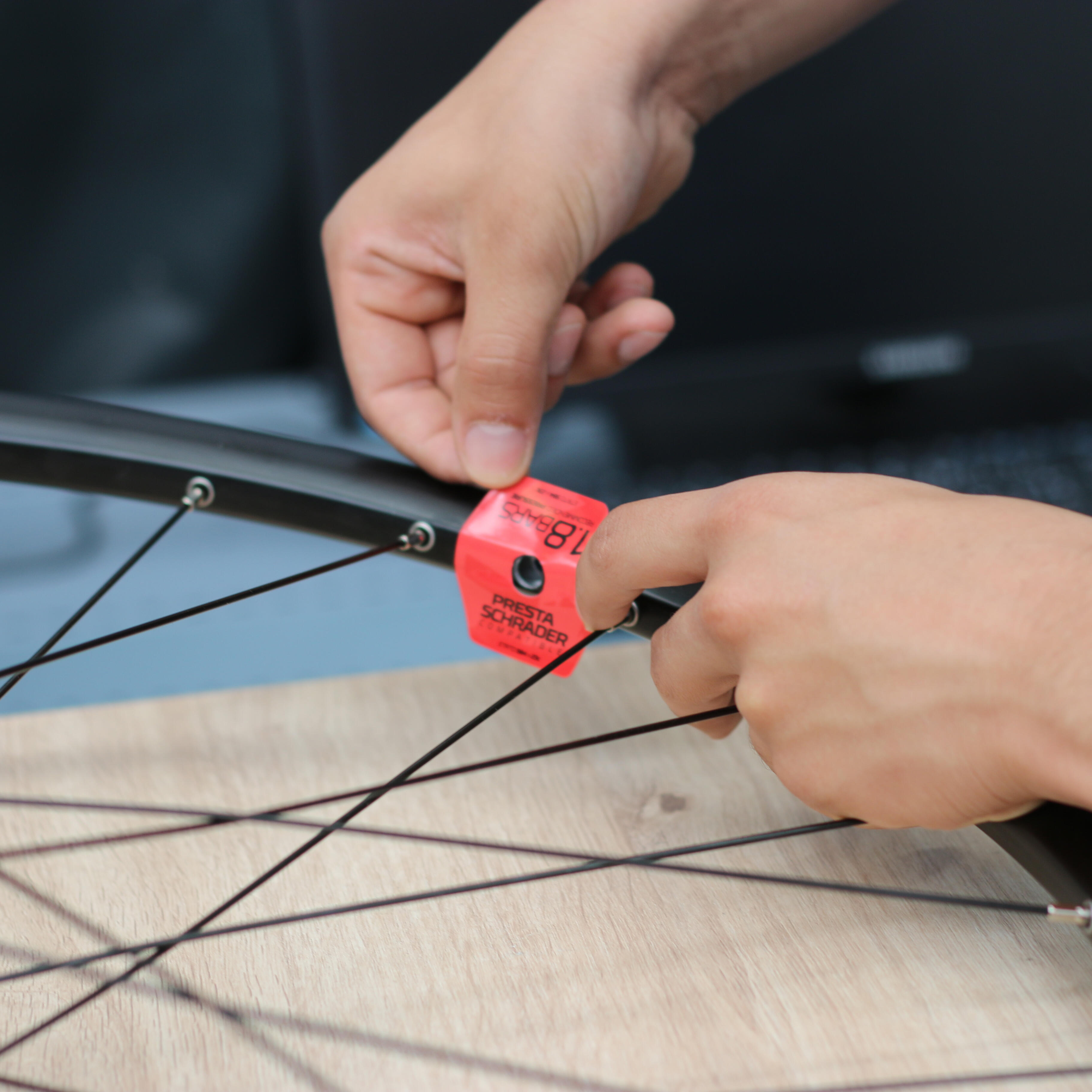 Sticker Decorations Kit + Sticking on Bike Wheel - WORKSHOP