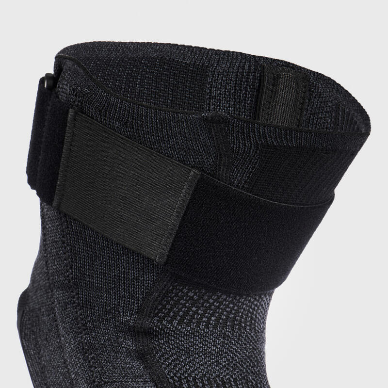 Adult Right/Left Knee Brace for Ligament Support Strong 500 Black