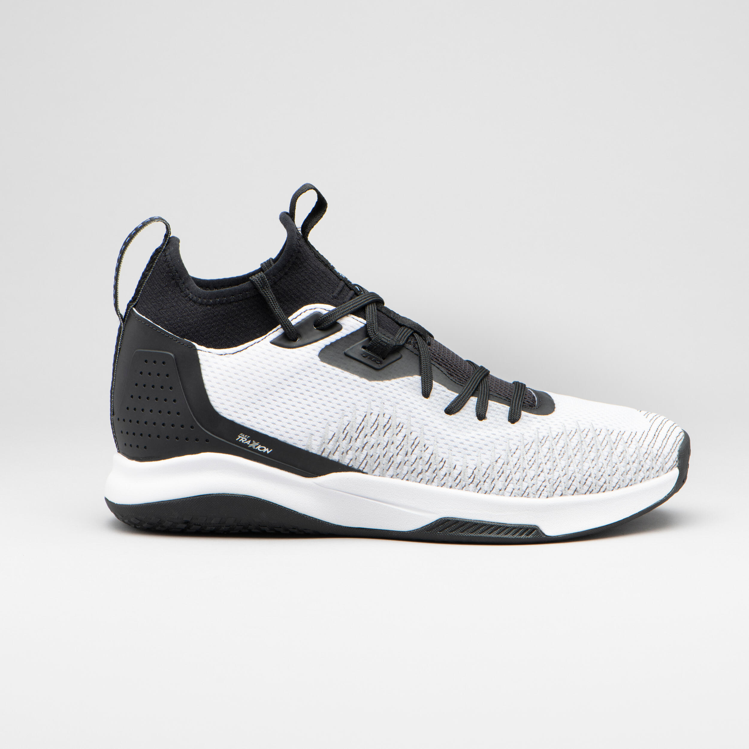 Chaussures de basketball Femme FAST 500 W blanc noir Decathlon