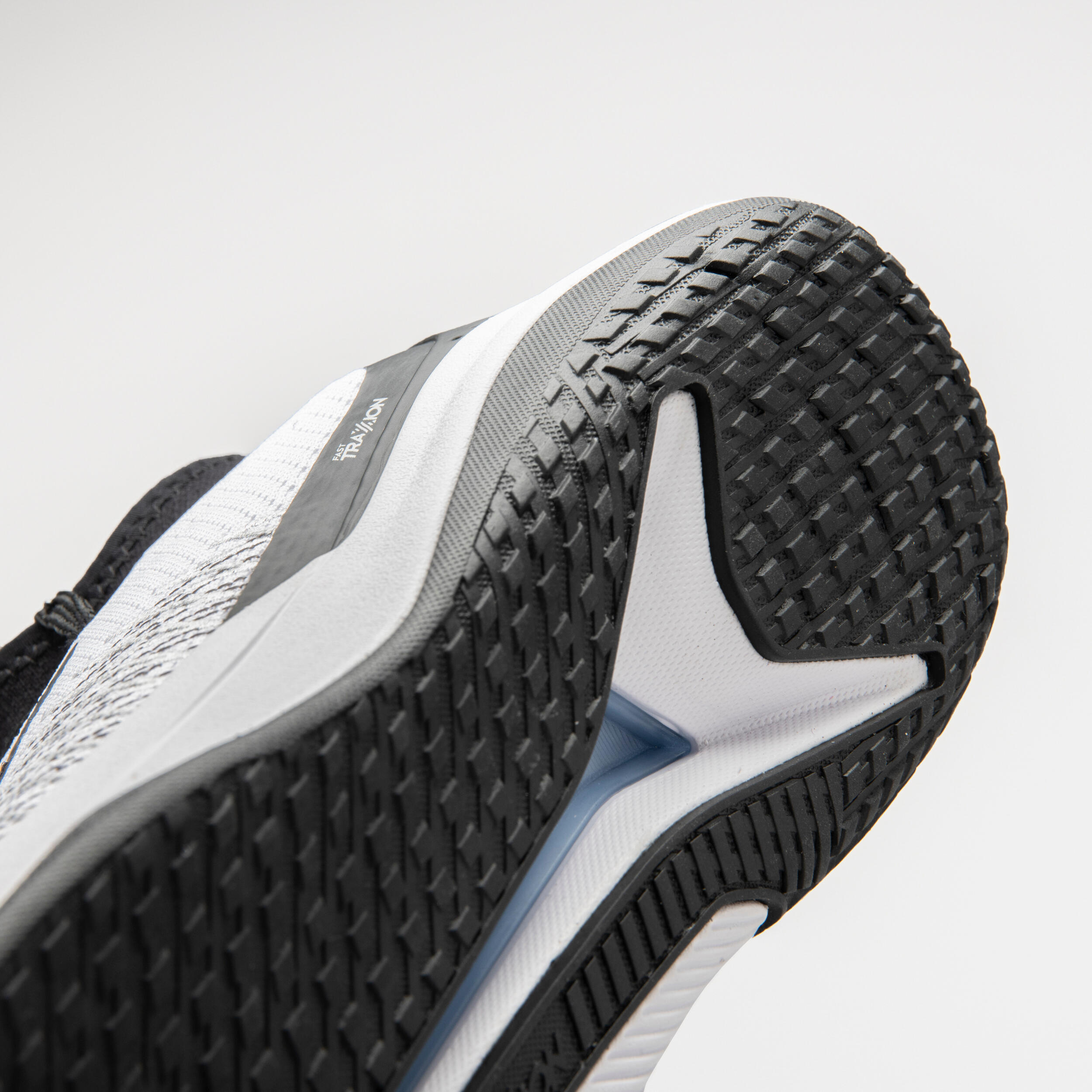 КРОССОВКИ БАСКЕТБОЛЬНЫЕ ЖЕНСКИЕ FAST 500  TARMAK