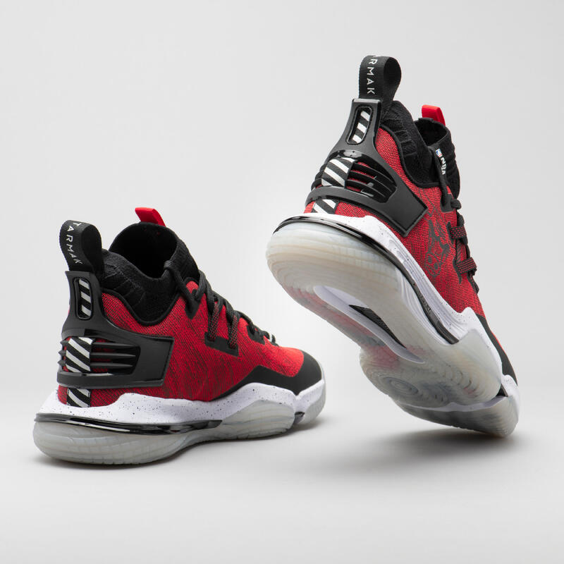 CHAUSSURES DE BASKETBALL NBA CHICAGO BULLS TIGE MID - SE900 ROUGE