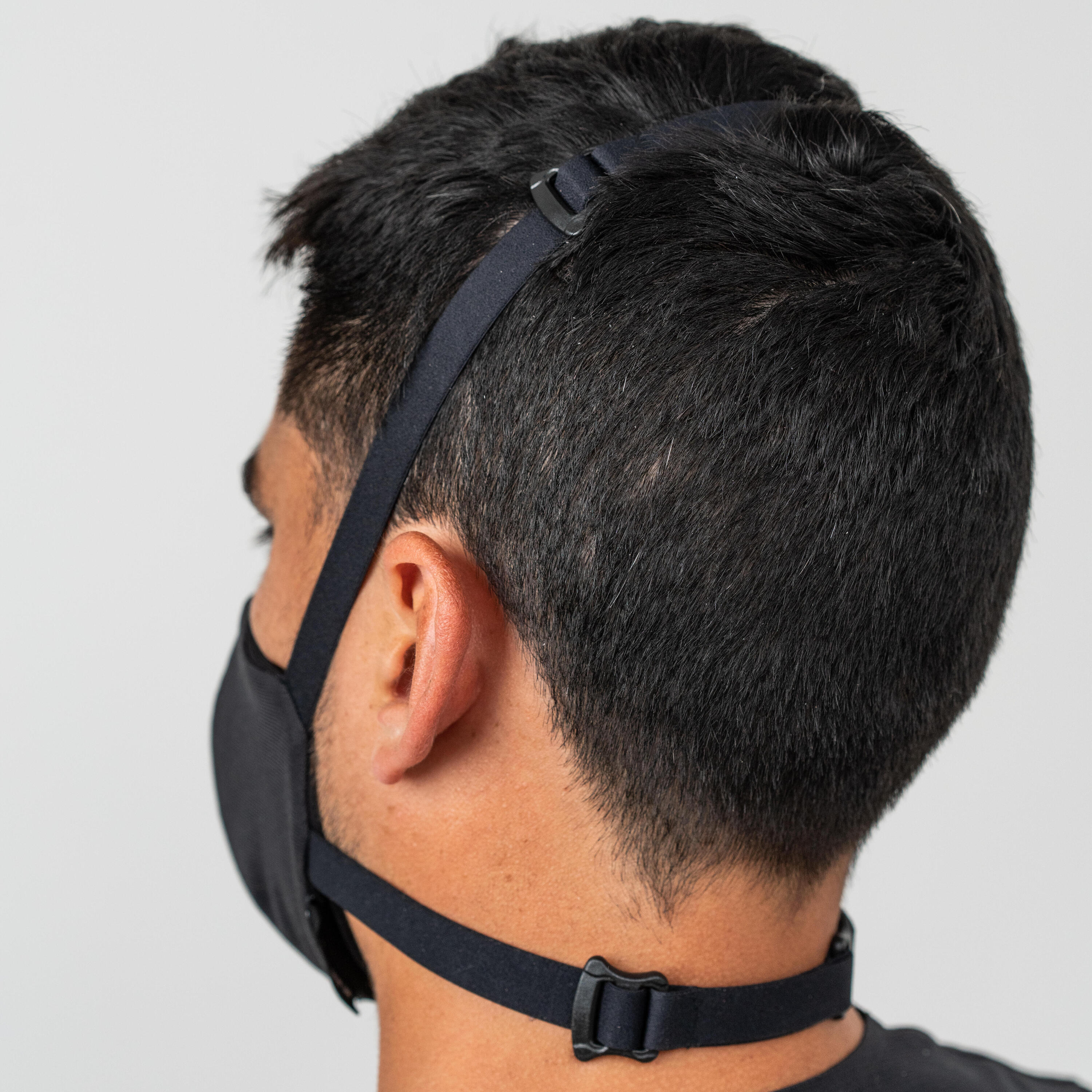 MASQUE BARRIÈRE COVID-19 POUR LE SPORT RÉUTILISABLE MBS NOIR 16/42