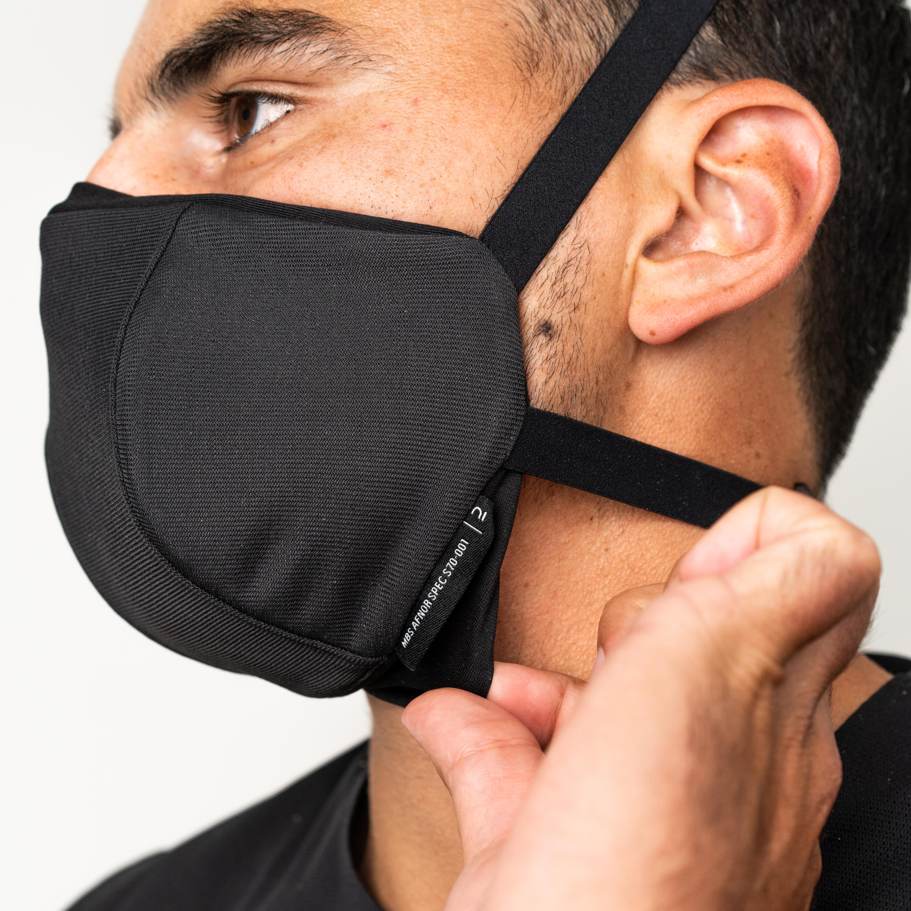 MASQUE BARRIÈRE COVID-19 POUR LE SPORT RÉUTILISABLE MBS NOIR 13/42