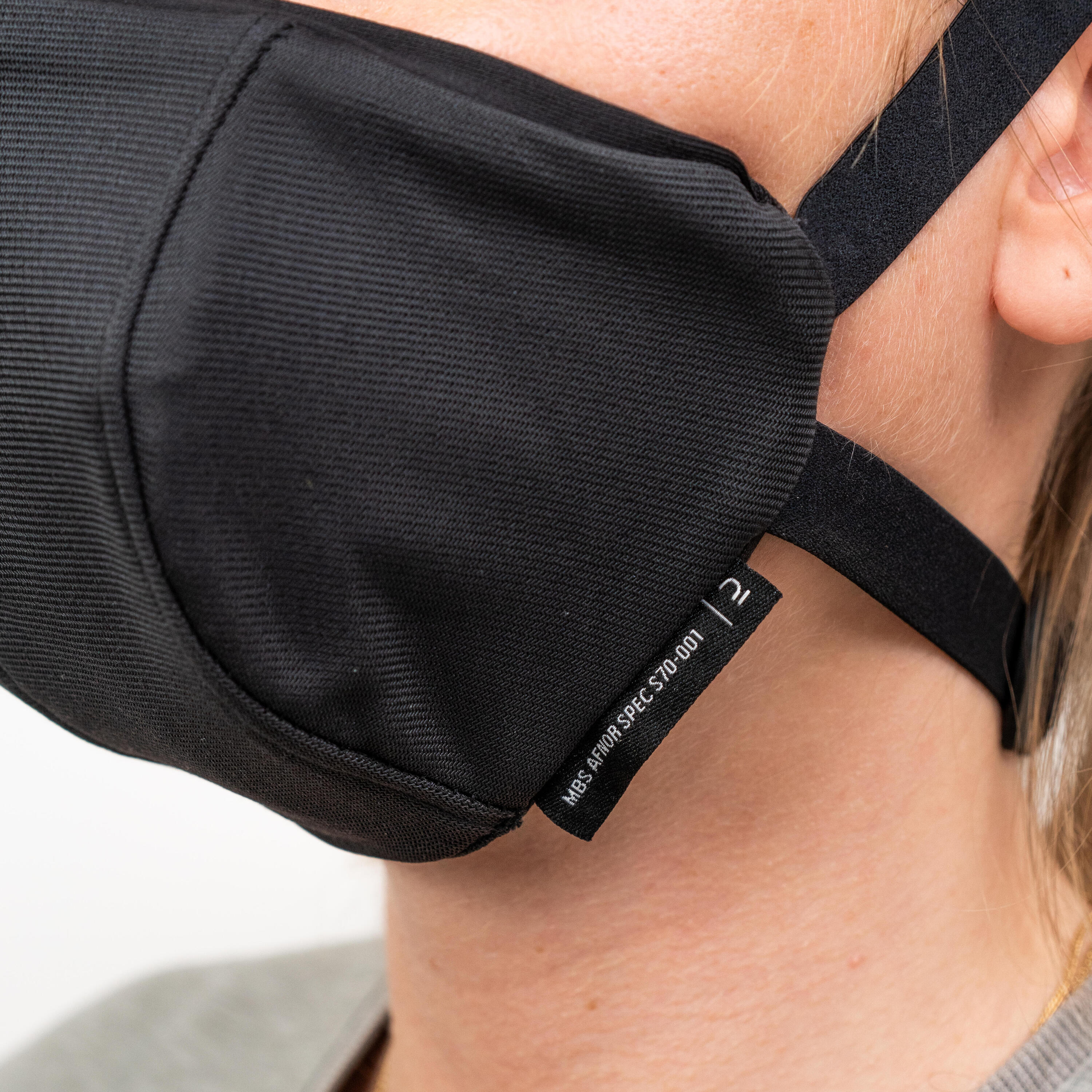 MASQUE BARRIÈRE COVID-19 POUR LE SPORT RÉUTILISABLE MBS NOIR 6/42