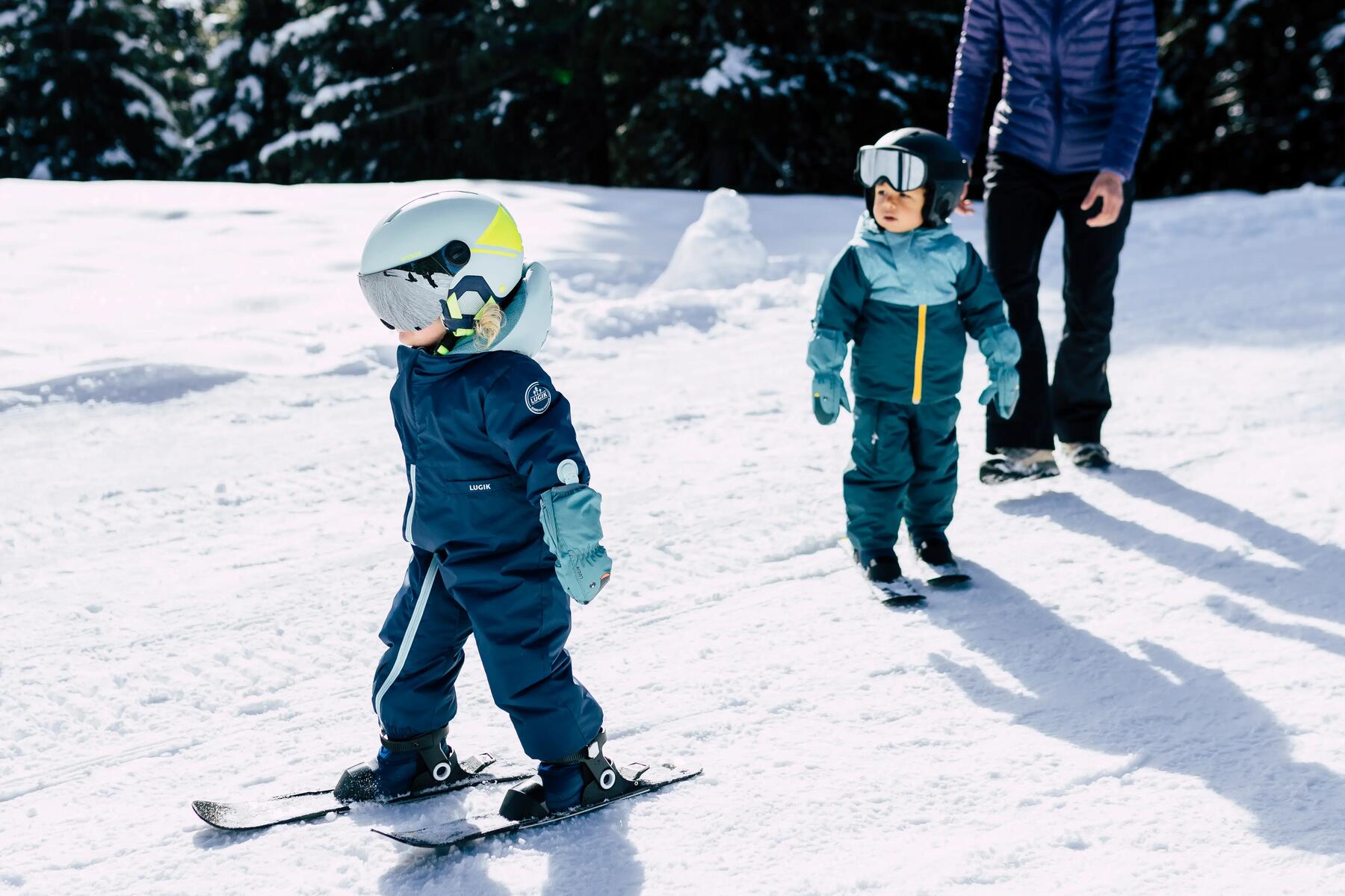 niños aprendiendo a esquiar en formigal