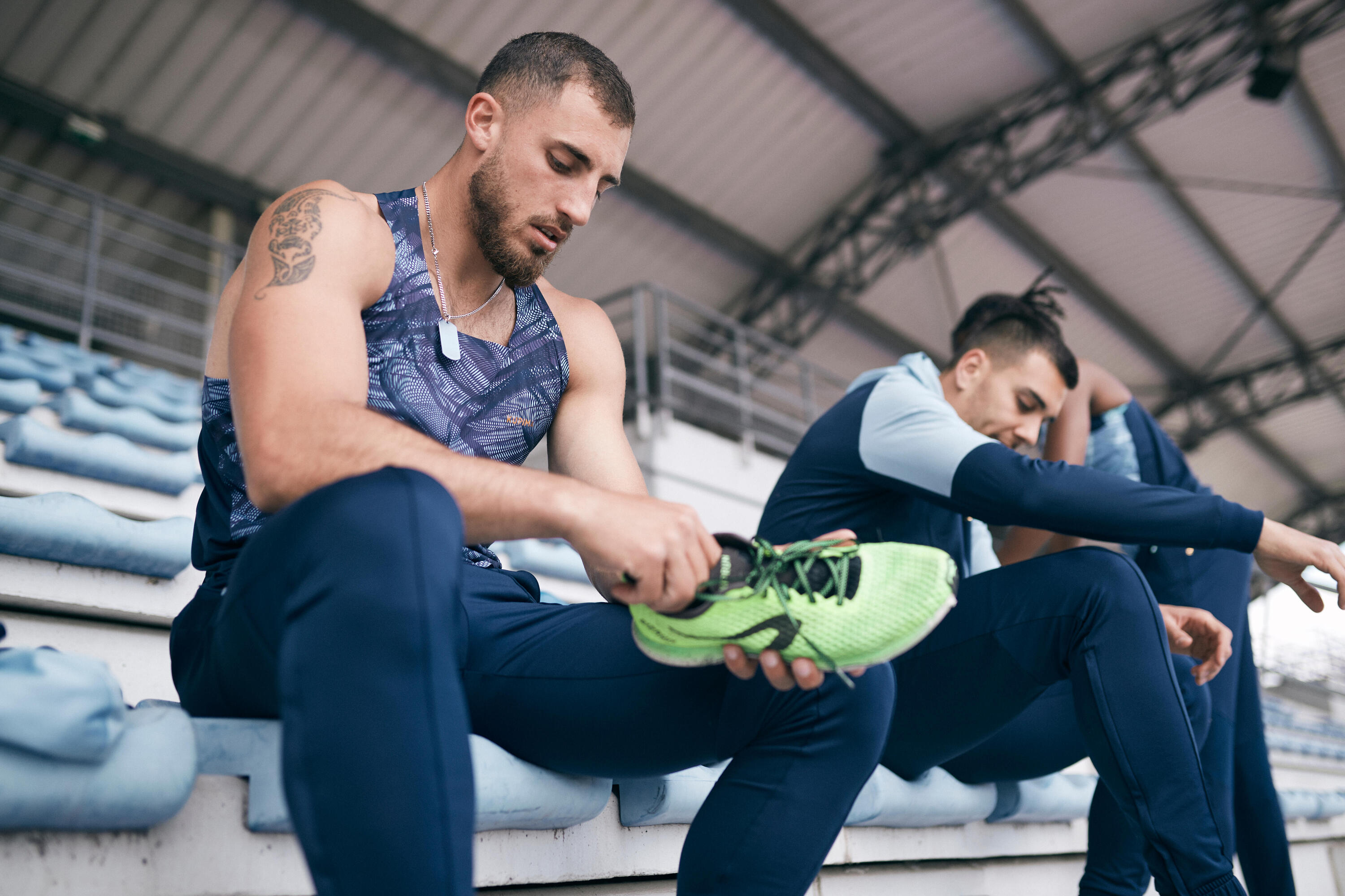 DEBARDEUR D'ATHLETISME HOMME BLEU 10/15