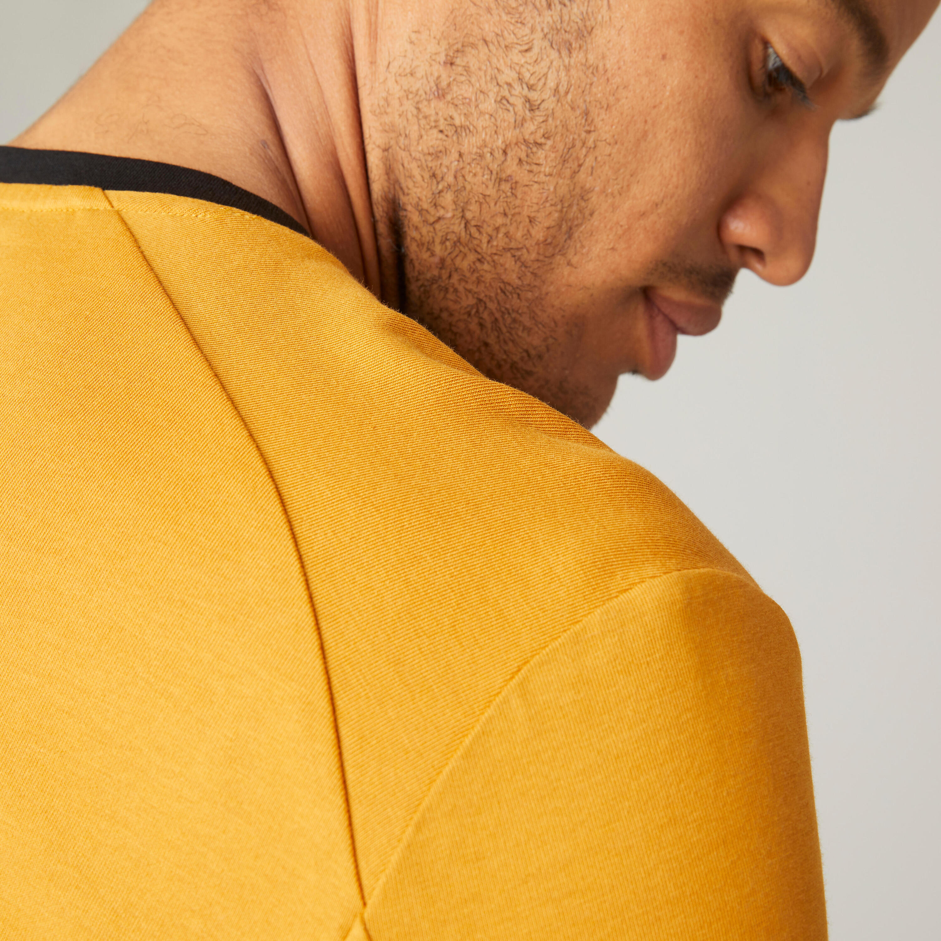 Men's Long-Sleeved Crew Neck Slim-Fit Stretchy Cotton T-Shirt 520 - Ochre 22/28