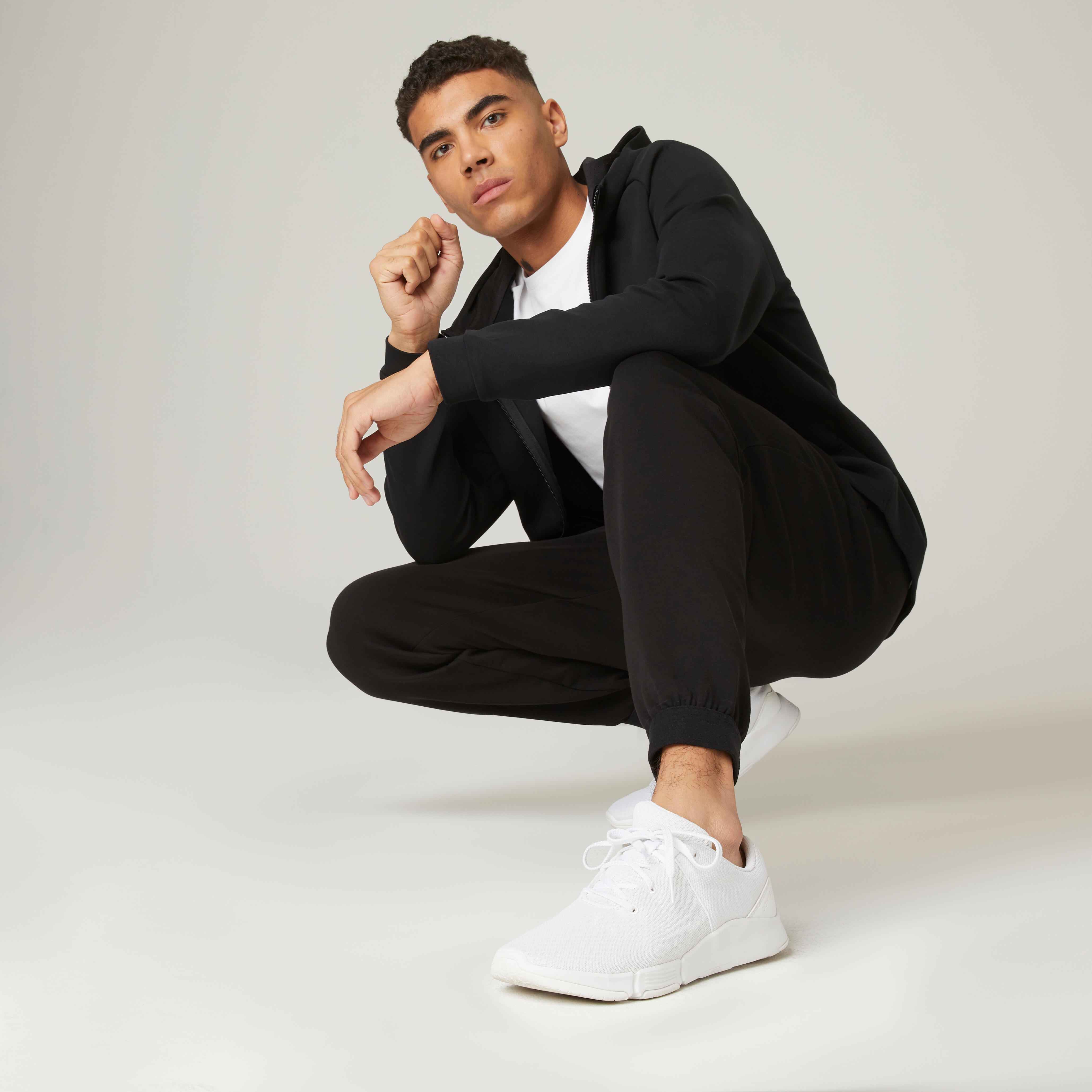 PANTALÓN DE BUZO HOMBRE 540 NEGRO - Decathlon