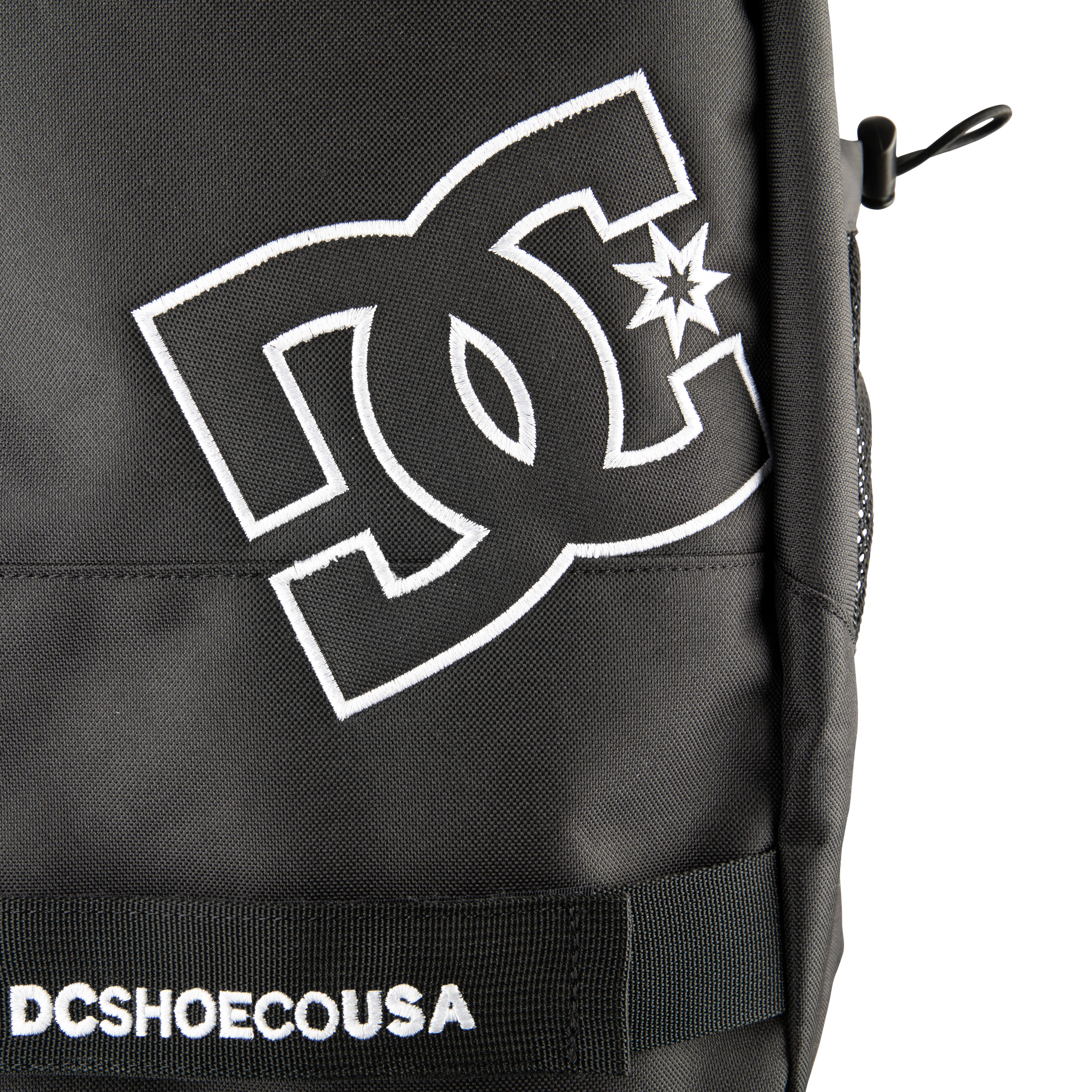 SAC A DOS DE SKATE DC SHOES GRIND NOIR AVEC FIXATION POUR SKATEBOARD