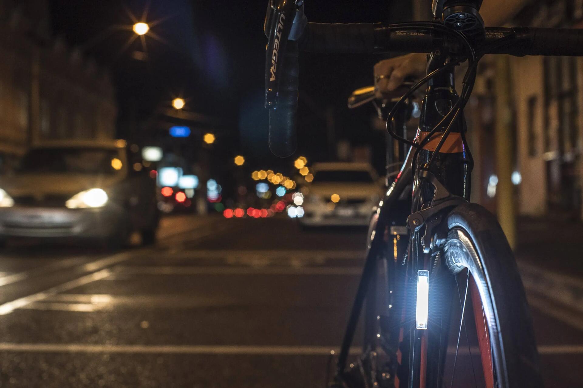 WEB_dsk,mob,tab_sadvi_int_TCI_2018_URBAN CYCLING[8396511]htc bike lights