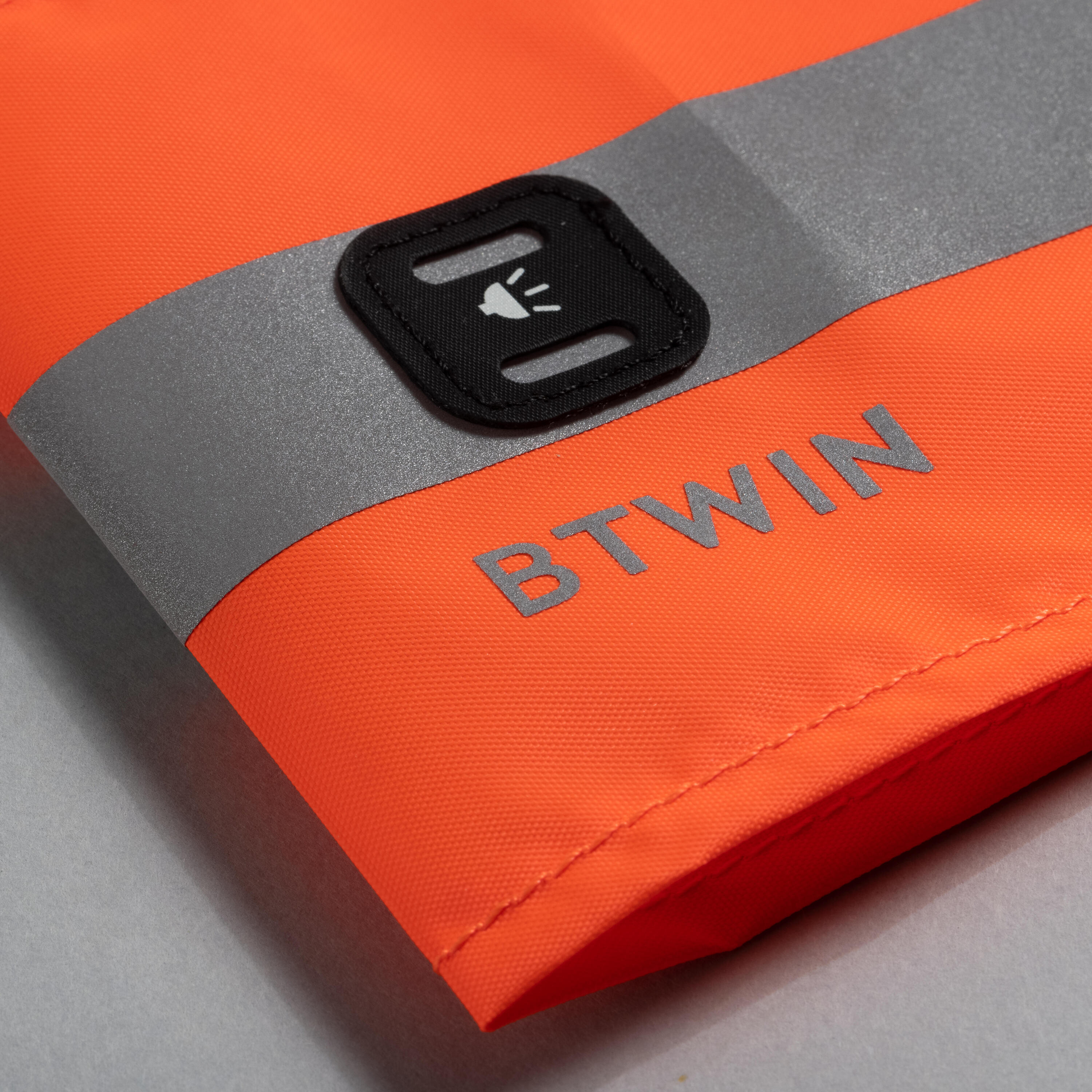 Day and Night Visibility Bag Band - Neon Orange 3/7