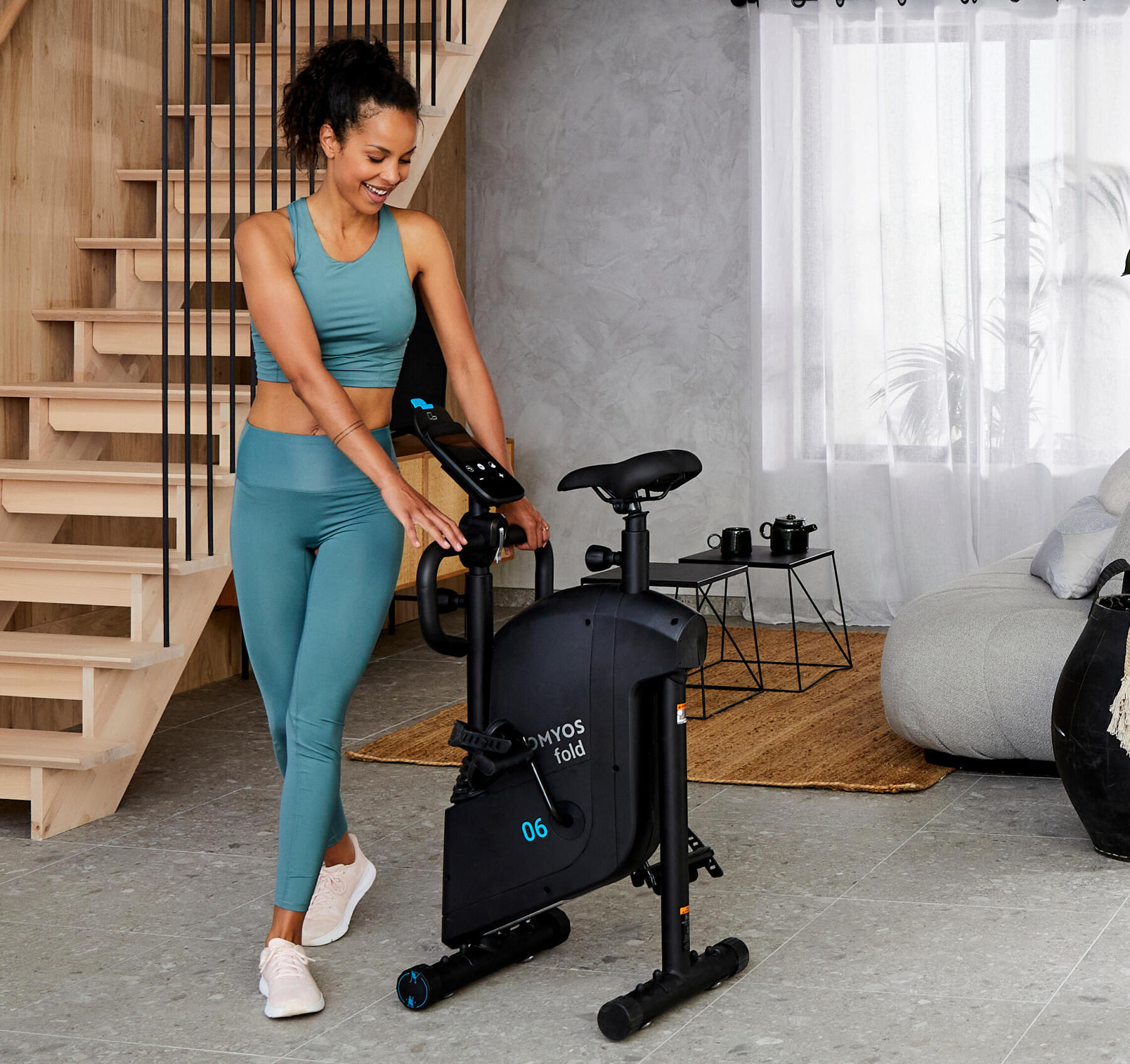 Matériel de fitness compact pour faire son sport à la maison