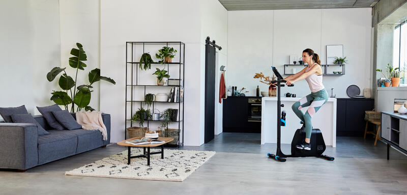 Allenarsi a casa: le attrezzature consigliate | DECATHLON