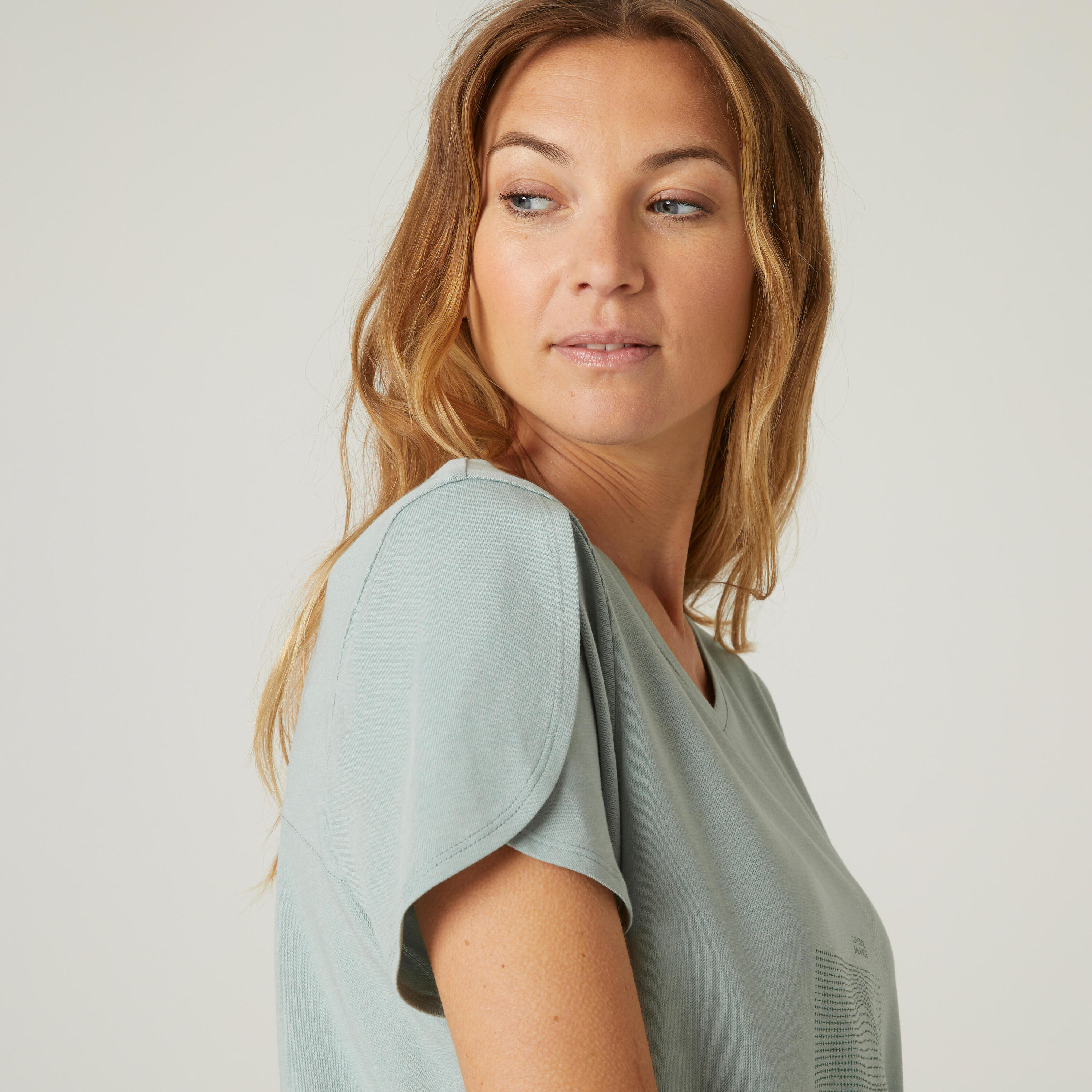 Women's Short-Sleeved Straight-Cut V-Neck Cotton Fitness T-Shirt 515 - Verdigris 5/7