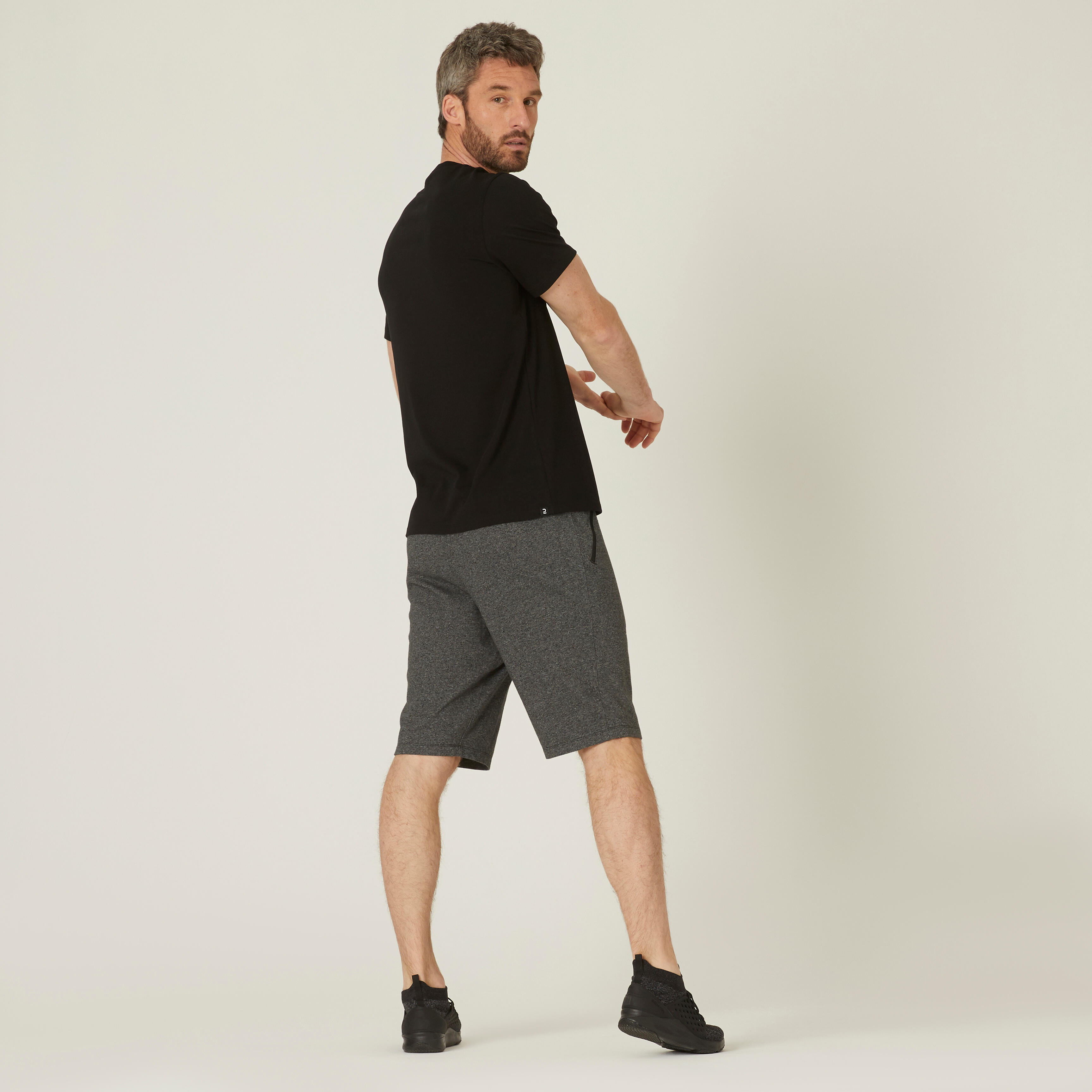 Short d’entraînement régulier homme – 520 gris foncé - DOMYOS