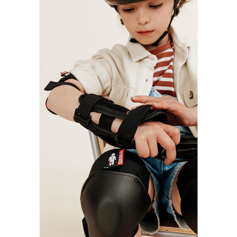  Casco de bicicleta para niños de 2 a 14 años, casco de  seguridad ajustable con equipo de protección, cascos de monopatín con  rodilleras, coderas, muñequeras (negro, S (para edades de 2