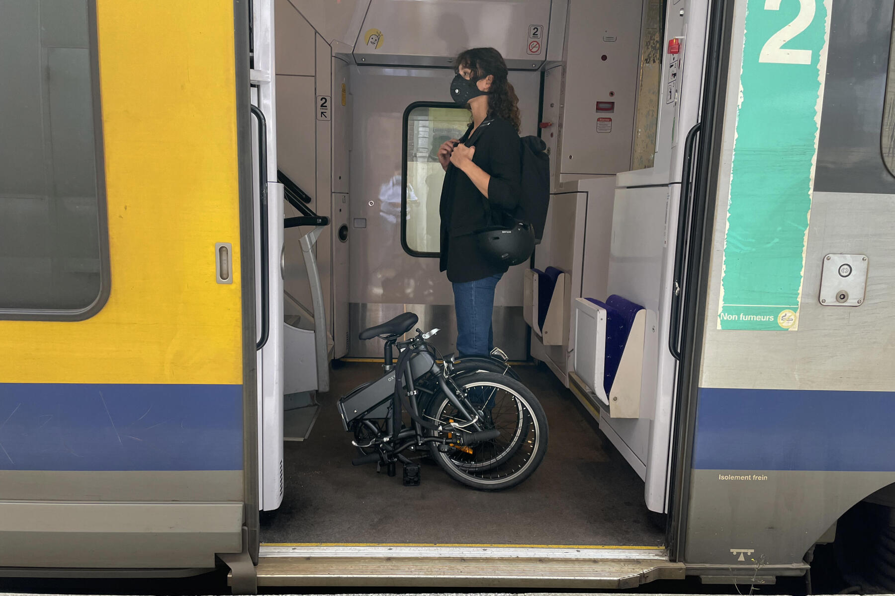 transportar bicicleta dobrável no comboio