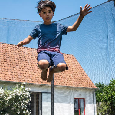 Quel âge trampoline bébé ?