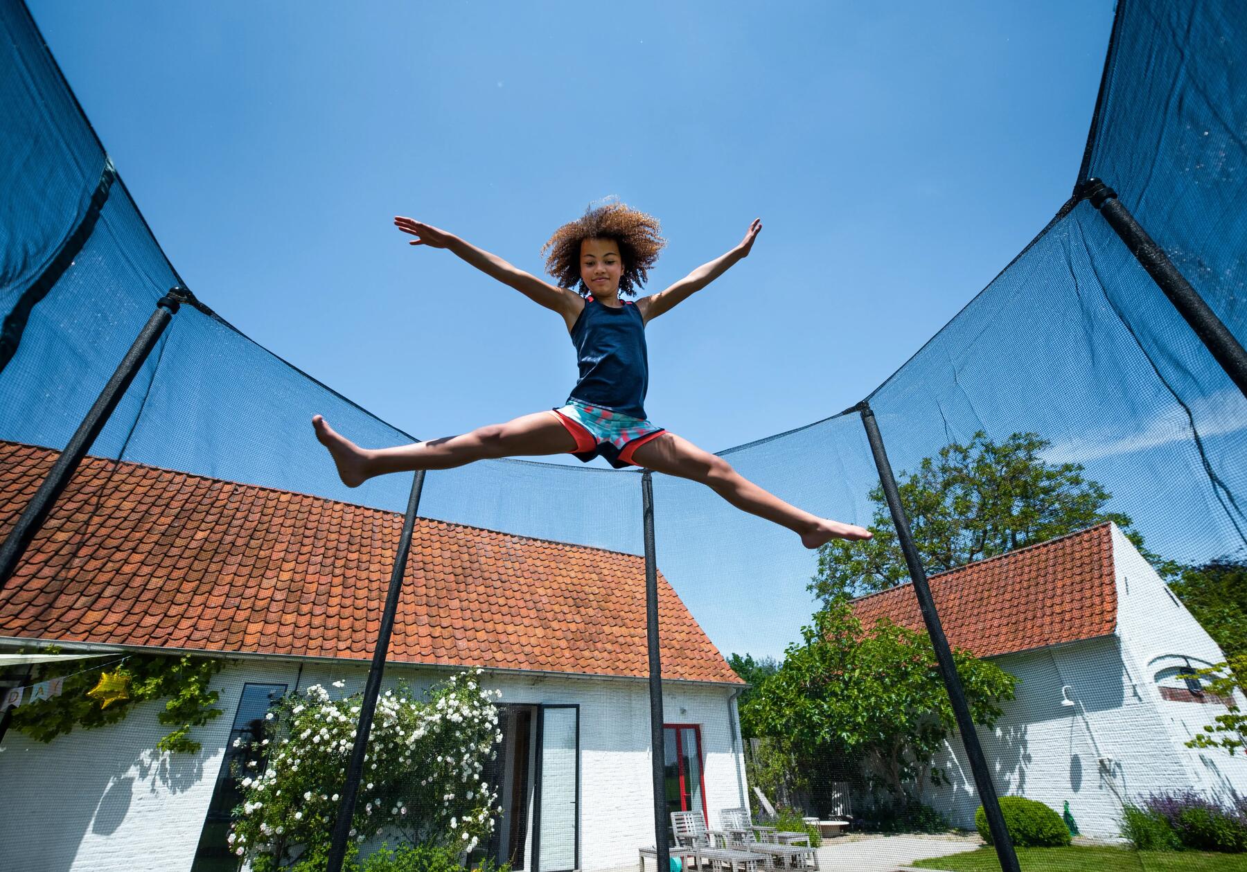 3 idées de jeu pour pratiquer le trampoline en toute sécurité 
