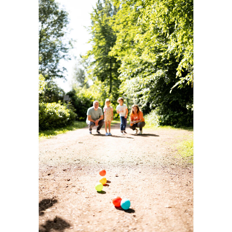 8 Plastic Petanque Boules