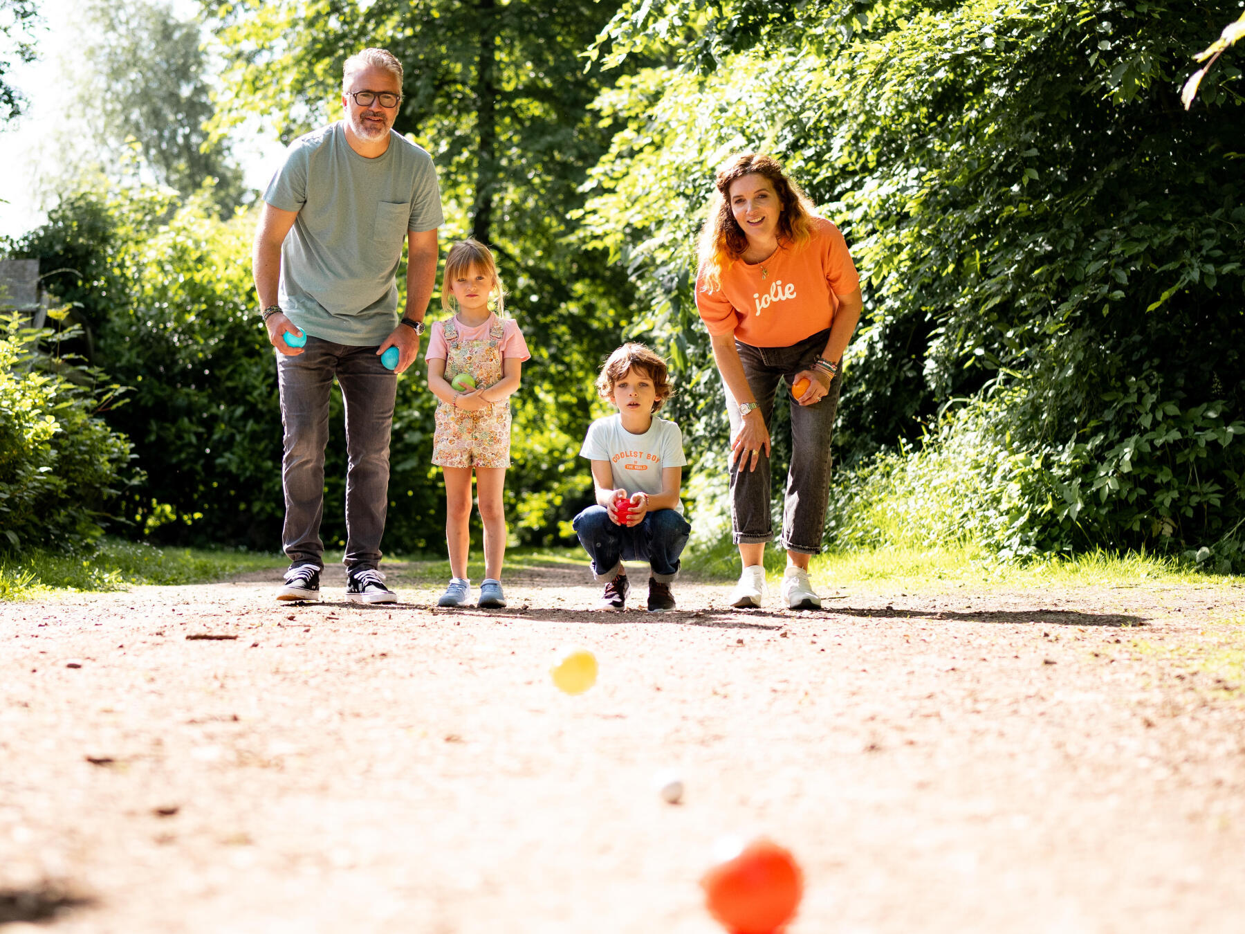 Comment jouer à la pétanque avec des enfants ?