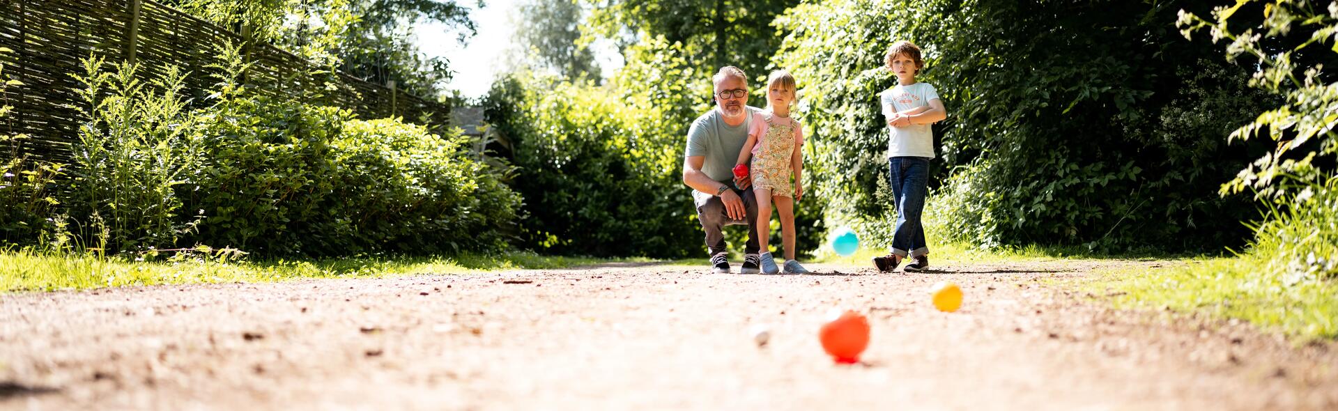 Comment jouer à la pétanque avec des enfants ?