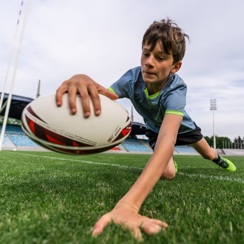 BALLON DE RUGBY R500 Taille 4 match rouge