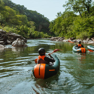 Kajak fahren: Der Outdoorsport für Wasserratten und Naturfans