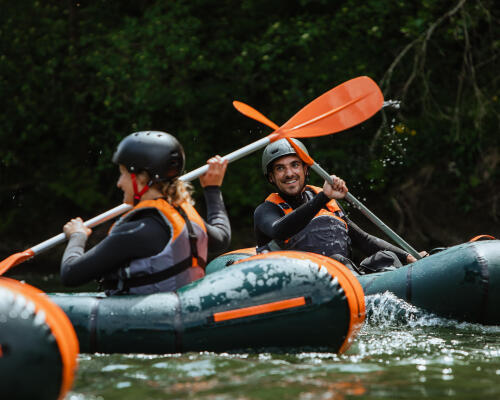 Canoë vs kayak : quelles différences ?