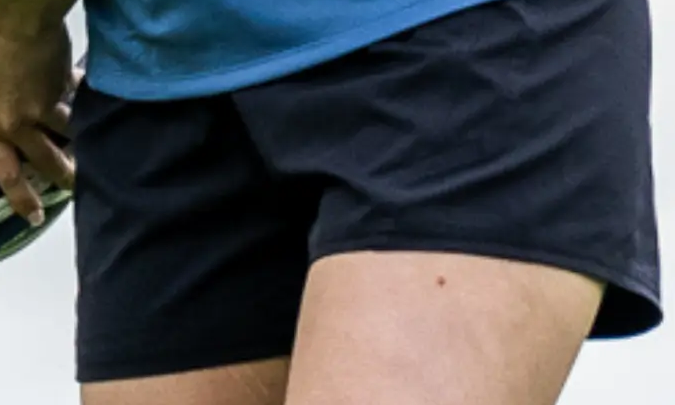 consigli-come-scegliere-l'-equipaggiamento-da-rugby-femminile-short