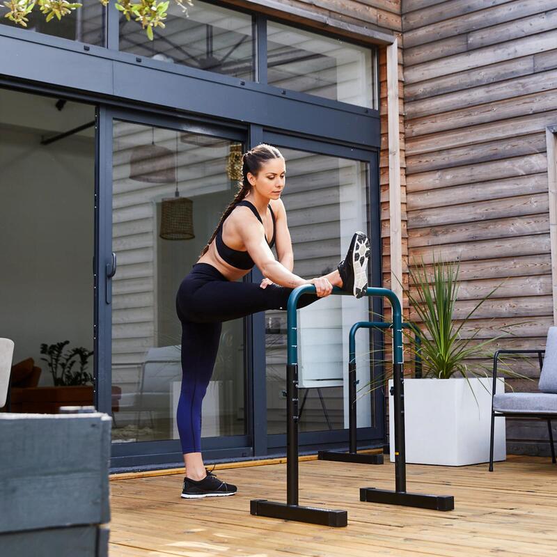 Quels Exercices faire avec ma training station 100 (Barres à dips ) ?