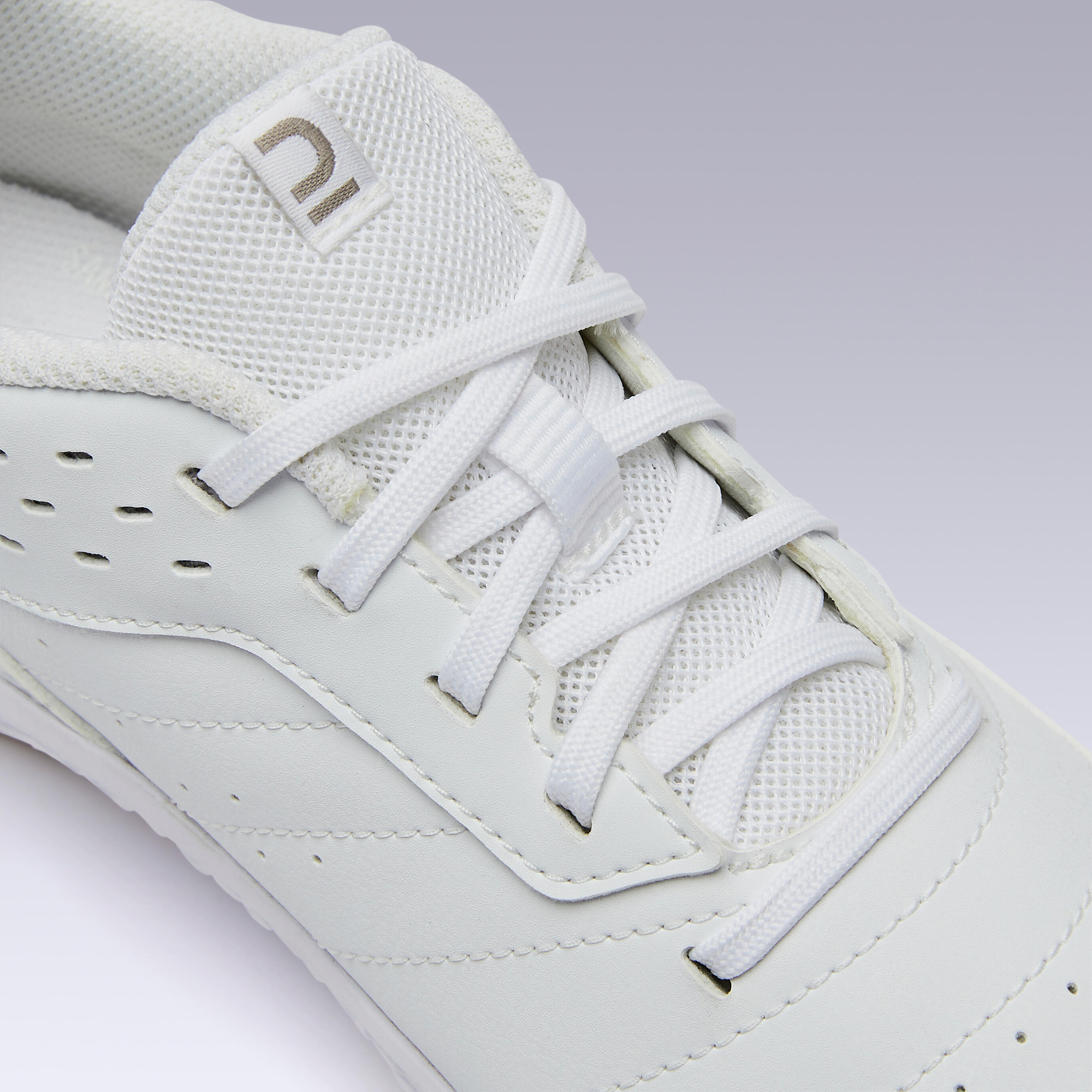 Eskudo 500 Kids' Futsal Boots - White 14/16