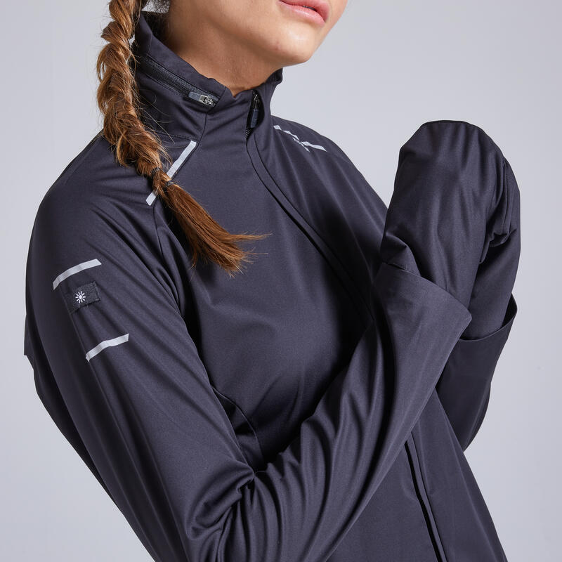 VESTE RUNNING HIVER FEMME DÉPERLANTE COUPE-VENT KIPRUN WARM REGUL NOIRE