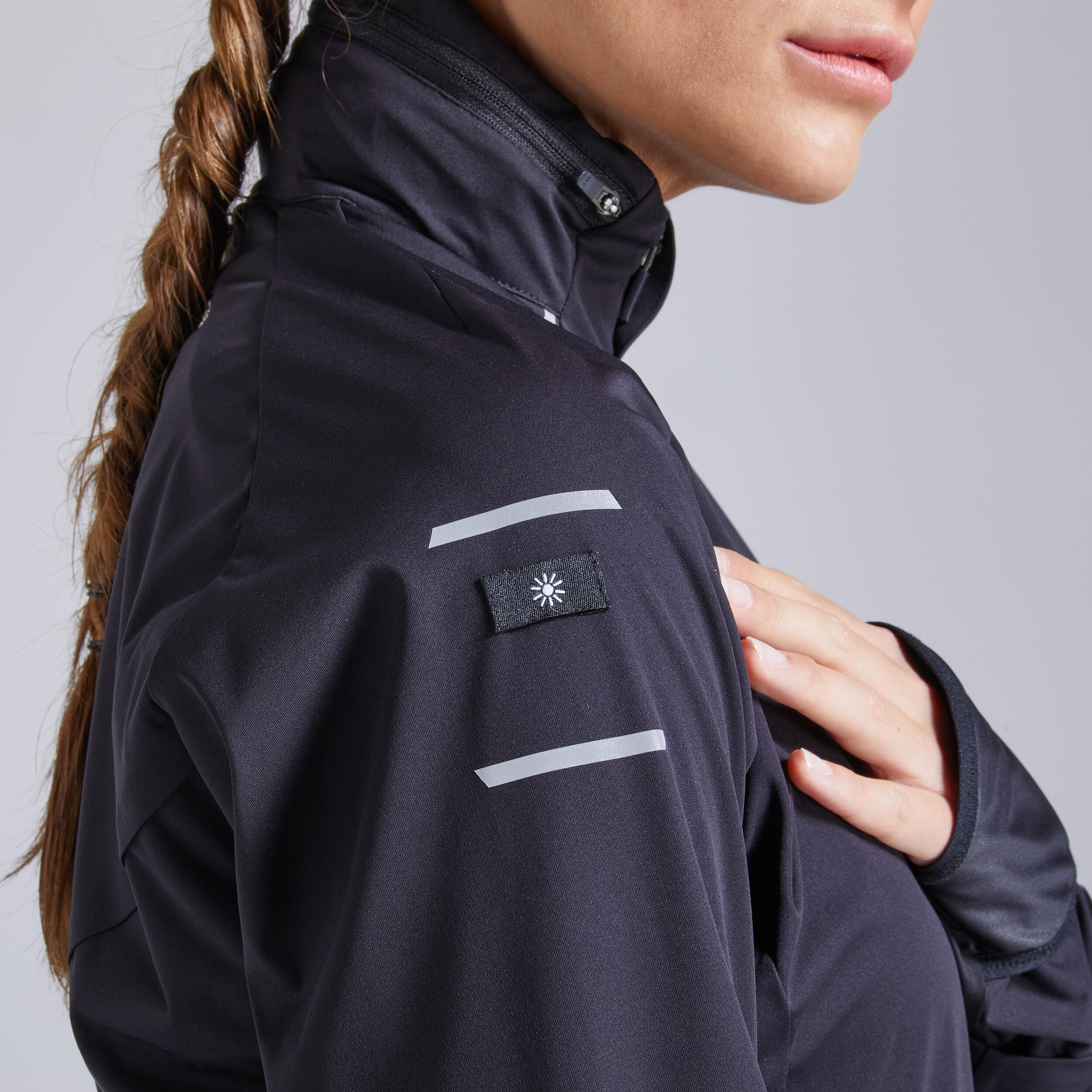 Warm Regul Women's Running Water Repellent Windproof Jacket - Black 9/12